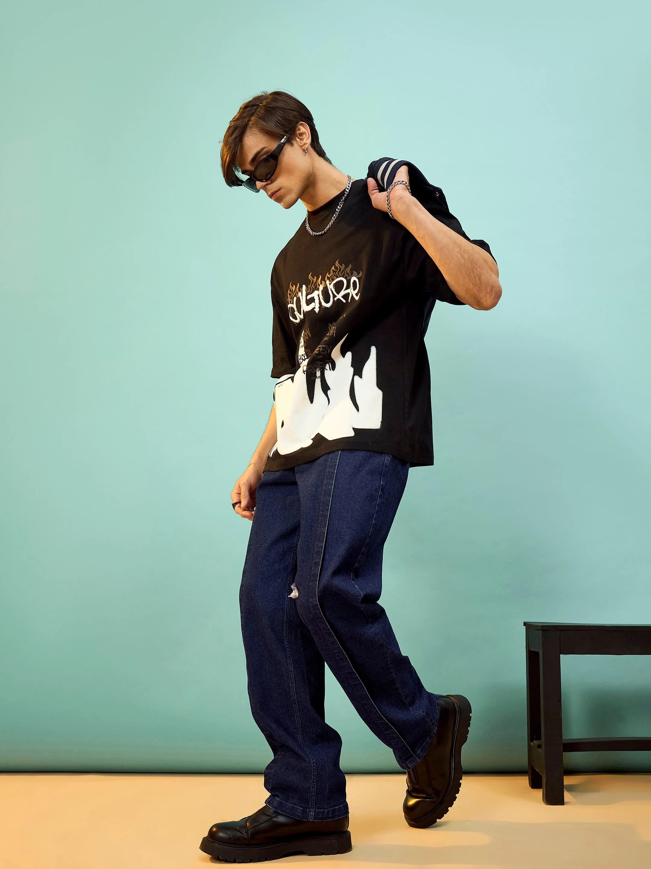 Men Navy Front Detail Oversized Jeans - Image 6