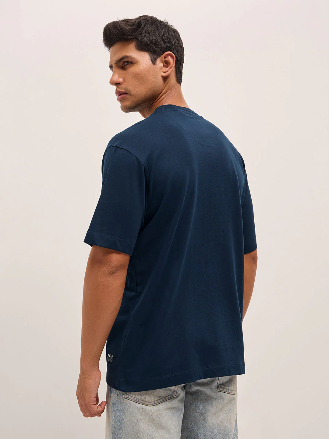 Men Navy Oversize Graphic Design Crew Neck T-shirt - Image 2