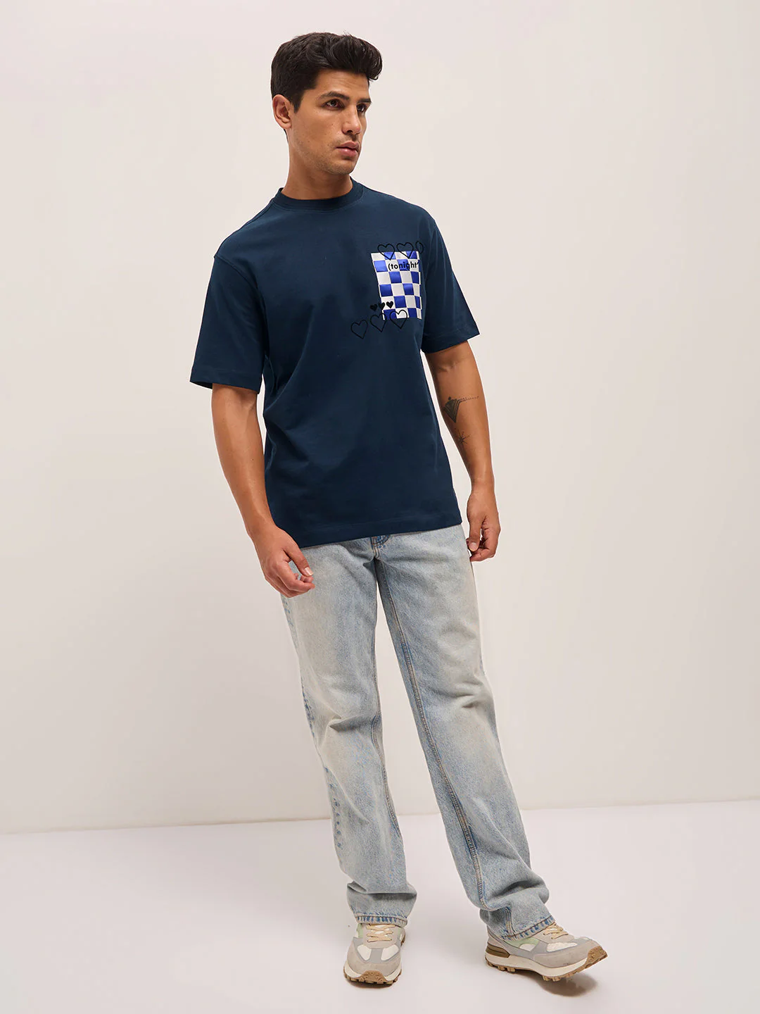Men Navy Oversize Graphic Design Crew Neck T-shirt - Image 4