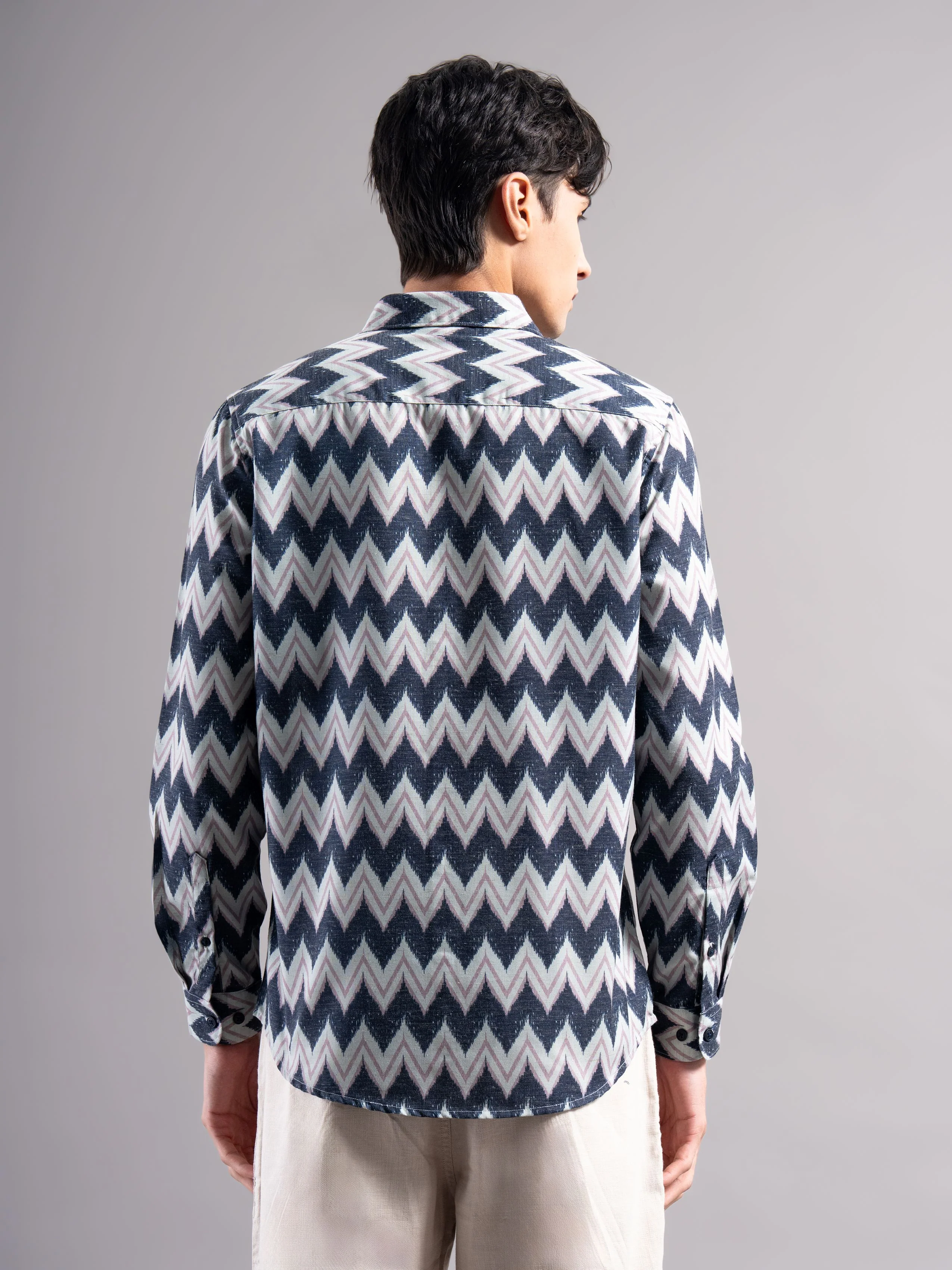 Men Navy Printed Casual Shirt - Image 2