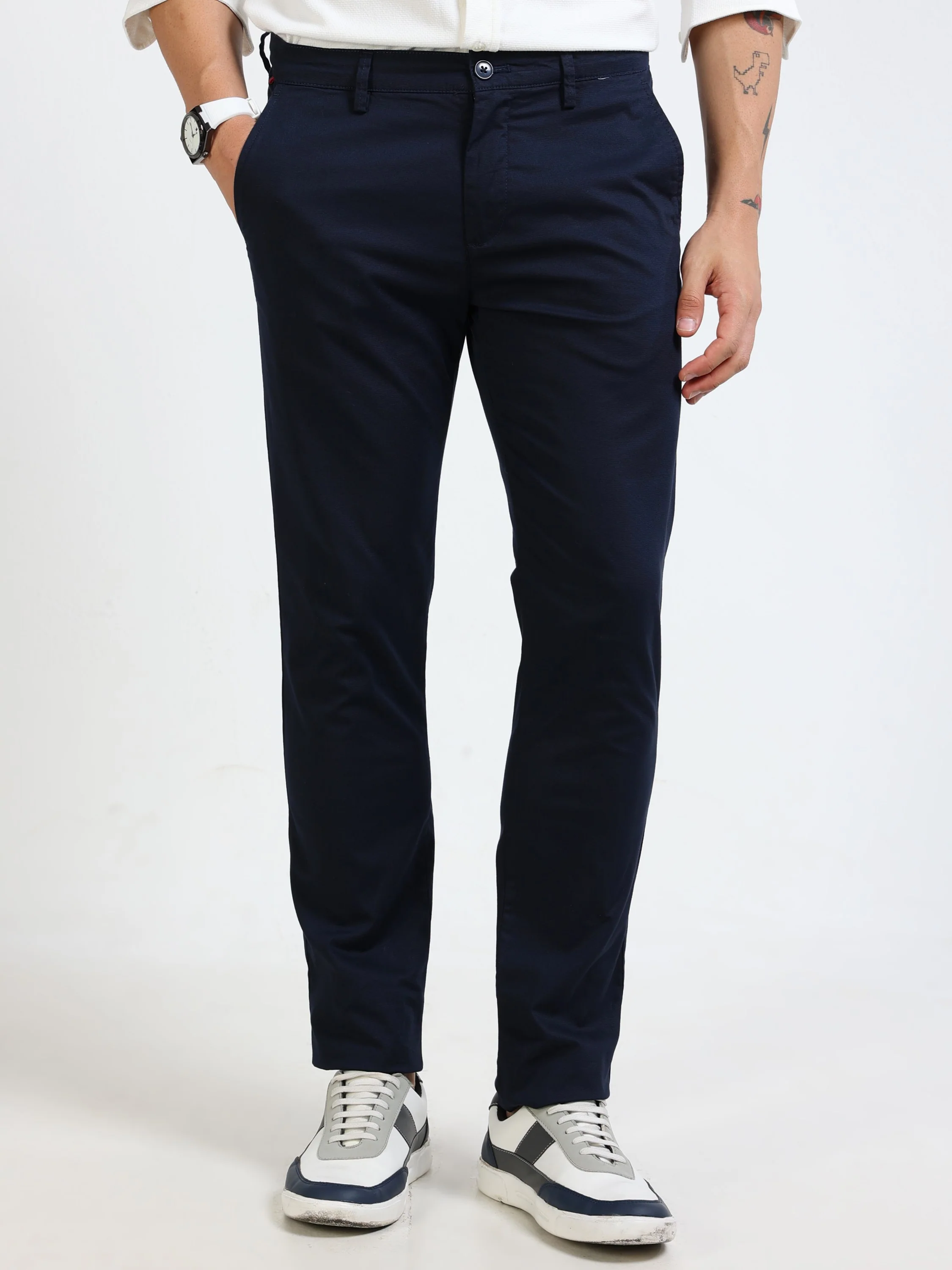 Men Navy Relaxed Fit Pants - Image 5