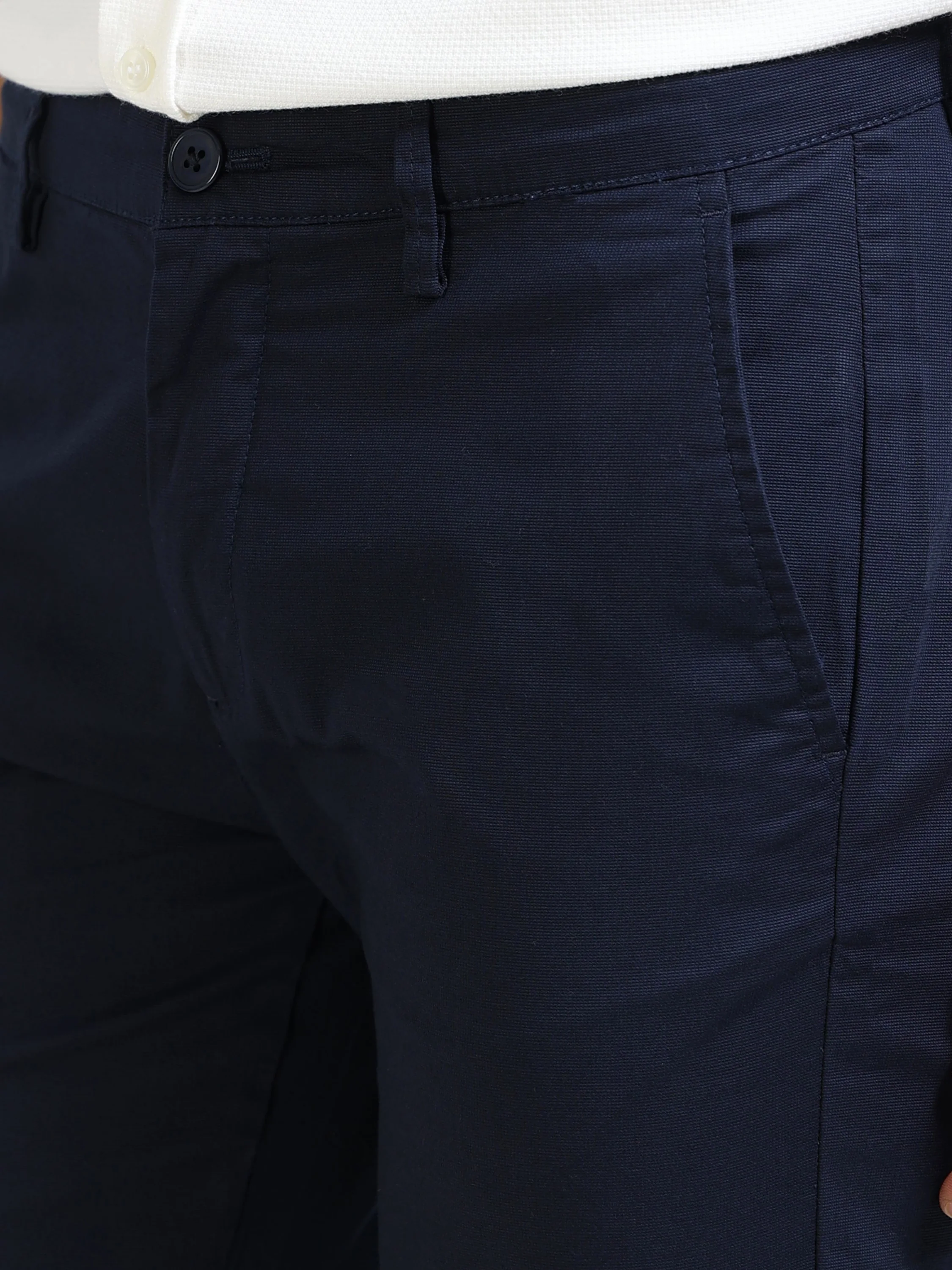 Men Navy Relaxed Fit Pants - Image 7