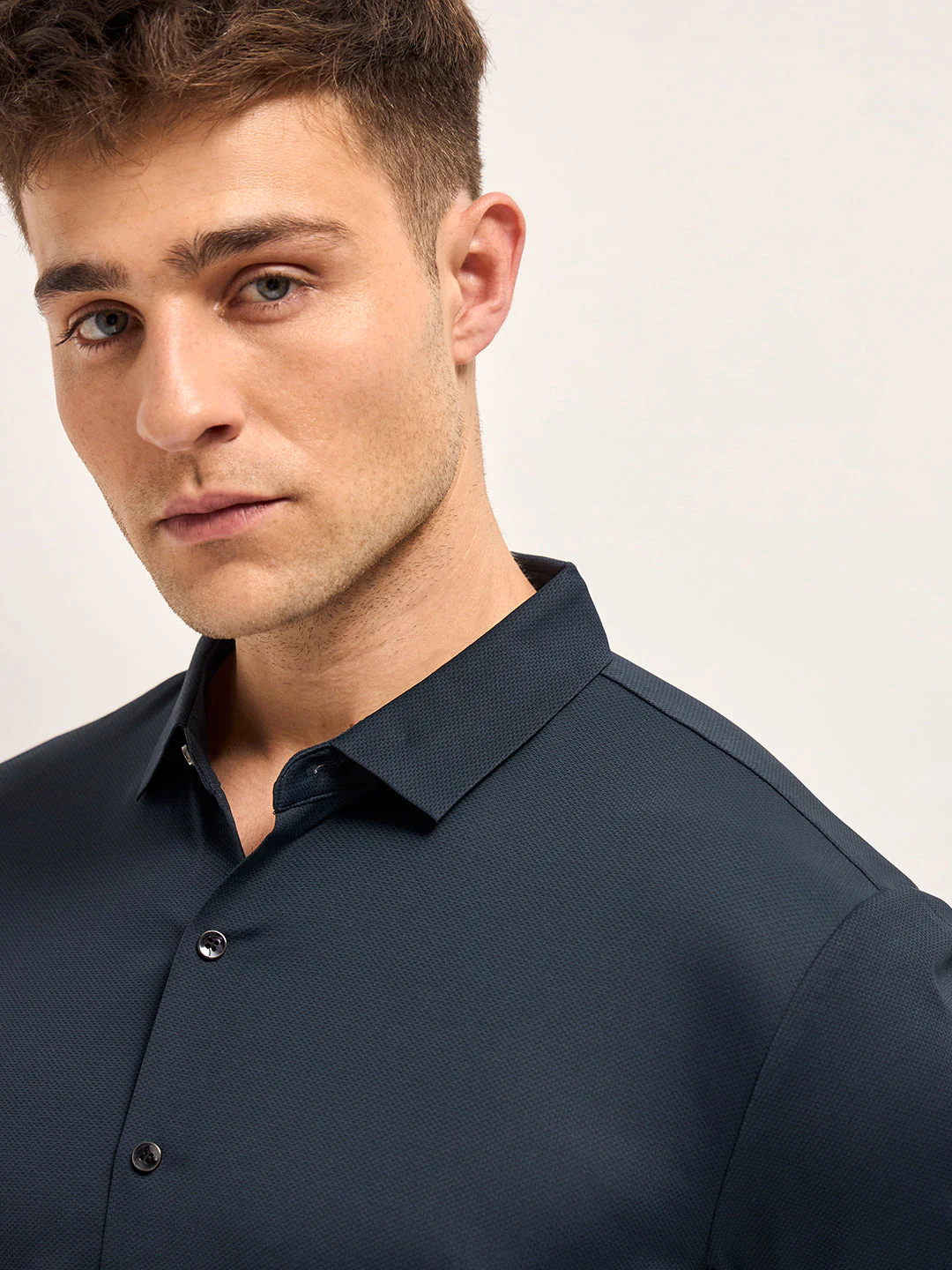 Men Navy Solid Nylon Blend Classic Spread Collar Shirt - Image 5