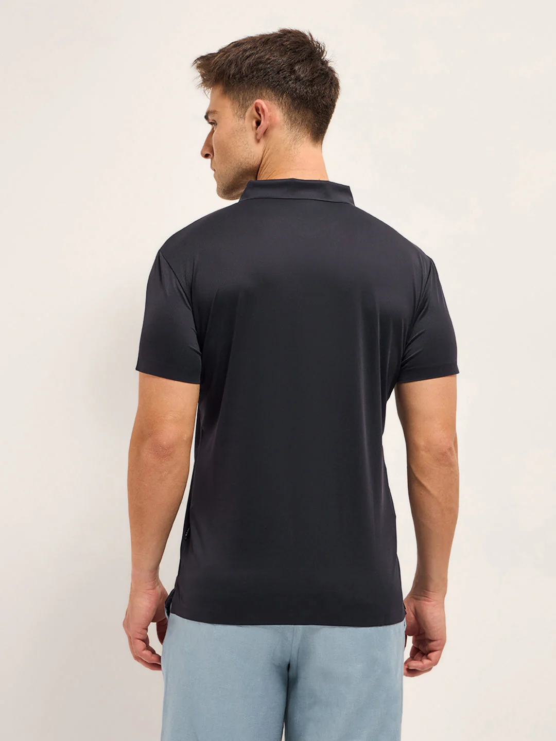 Men Navy Solid Regular Fit Polo T-shirt - Image 2