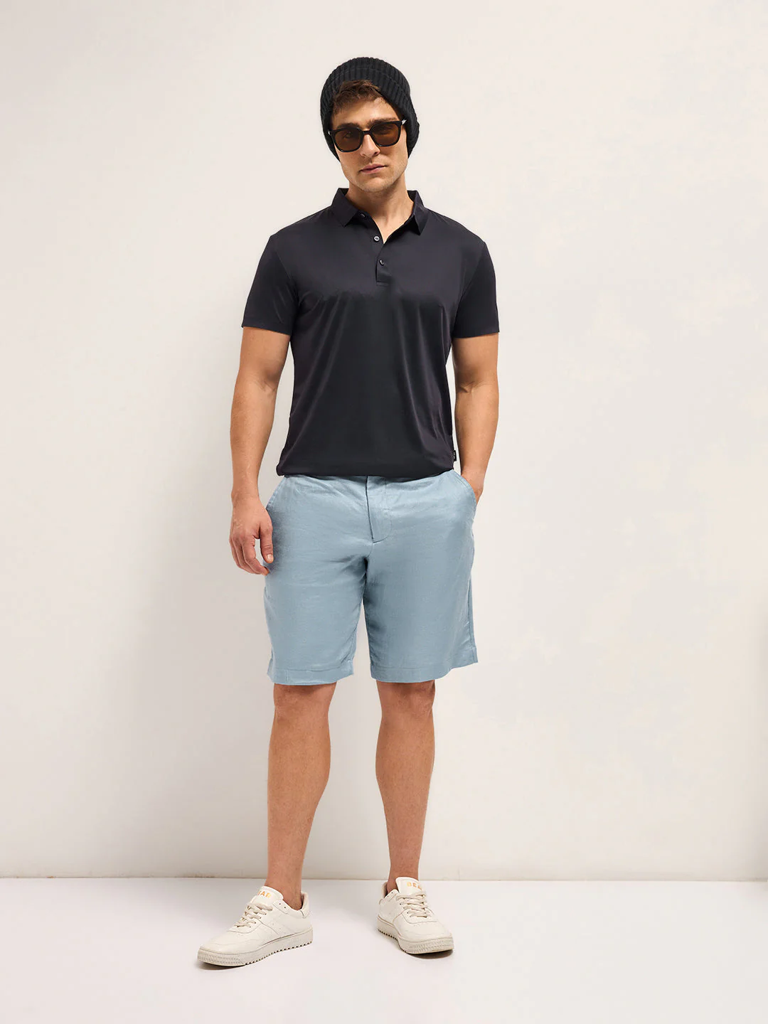 Men Navy Solid Regular Fit Polo T-shirt - Image 4