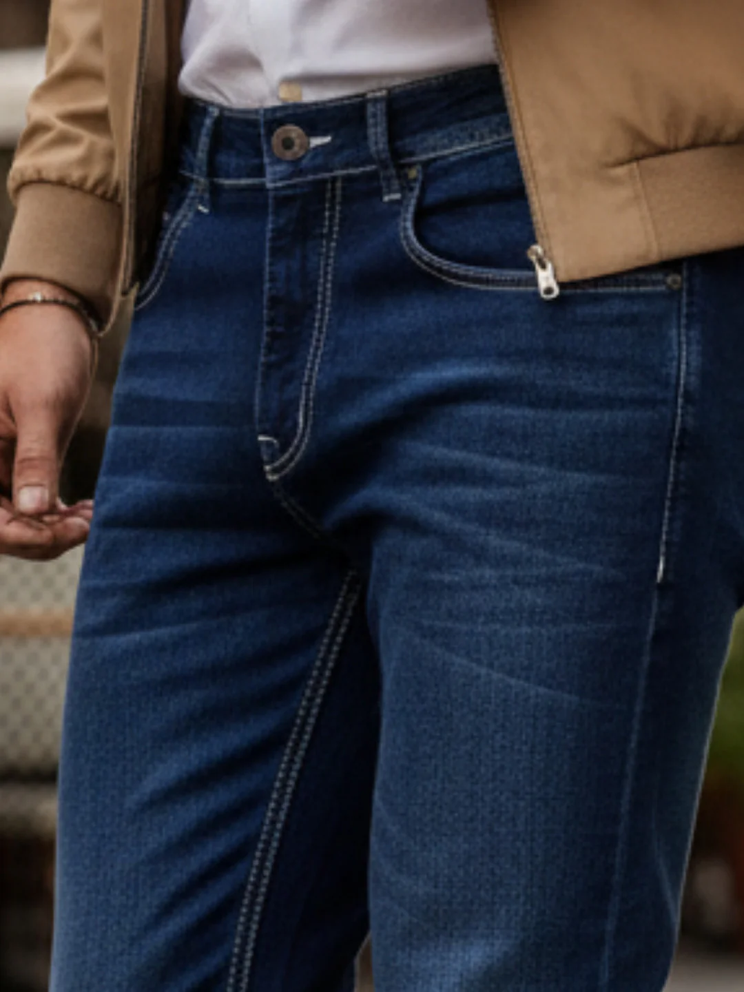 Men Navy Straight Fit Jeans - Image 4