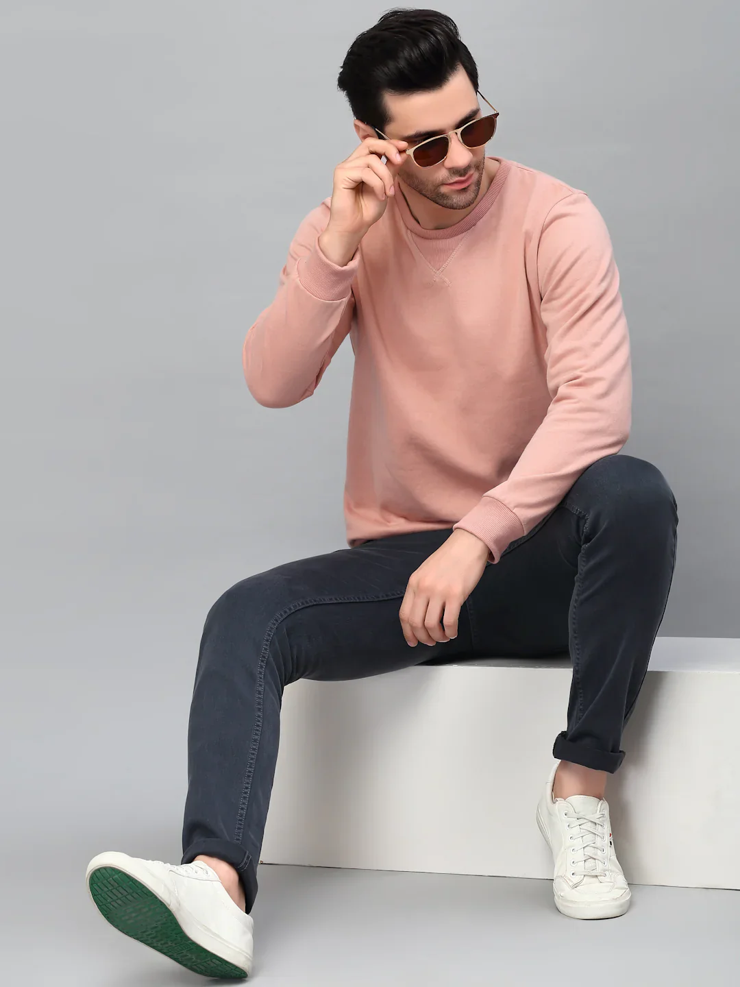 Men Neck Stitch Detail Basic Fleece Sweatshirt - Image 3