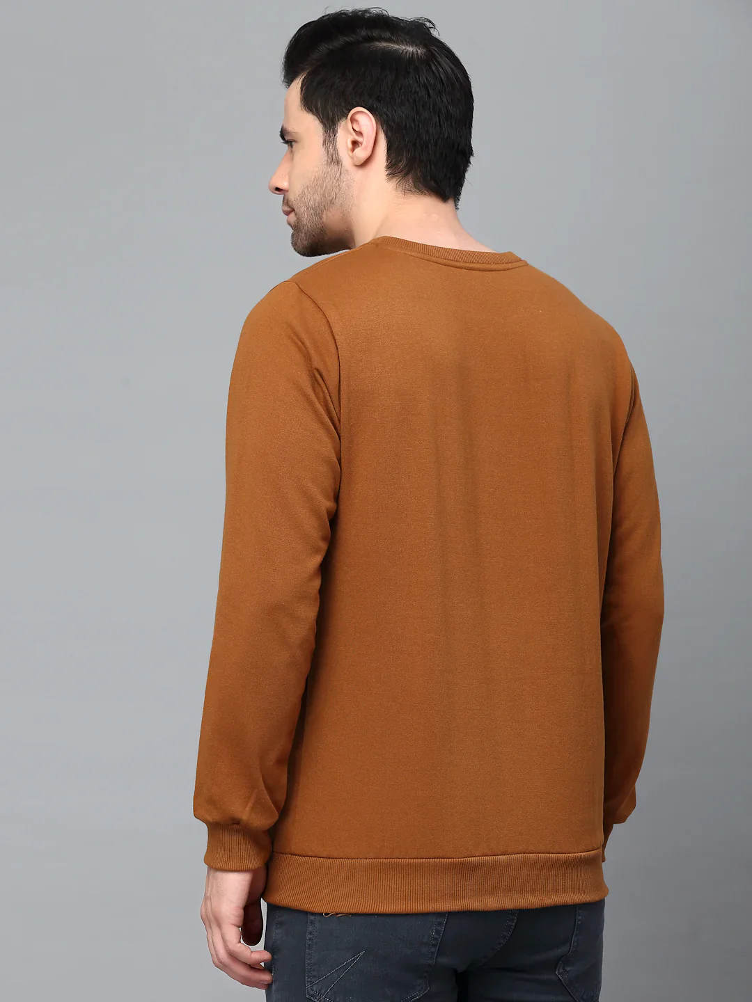 Men Neck Stitch Detail Basic Fleece Sweatshirt - Image 2
