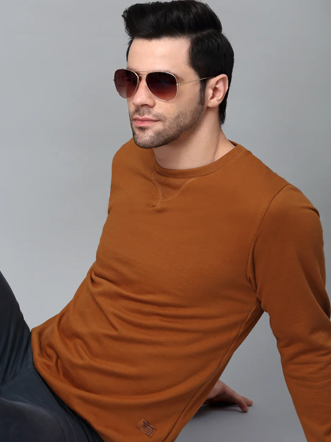Men Neck Stitch Detail Basic Fleece Sweatshirt - Image 3