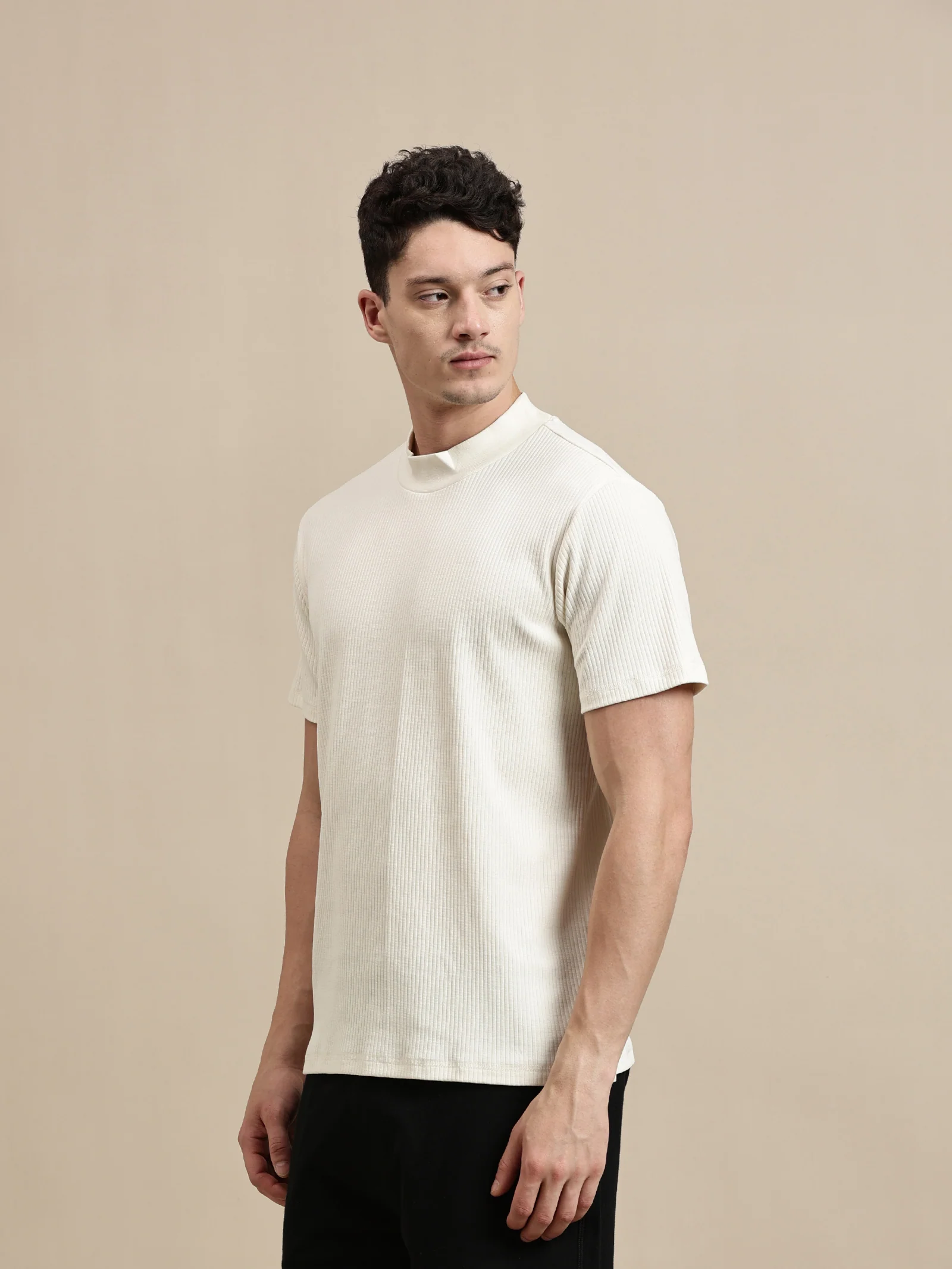 Men Off White Half Sleeve T-Shirt - Image 5