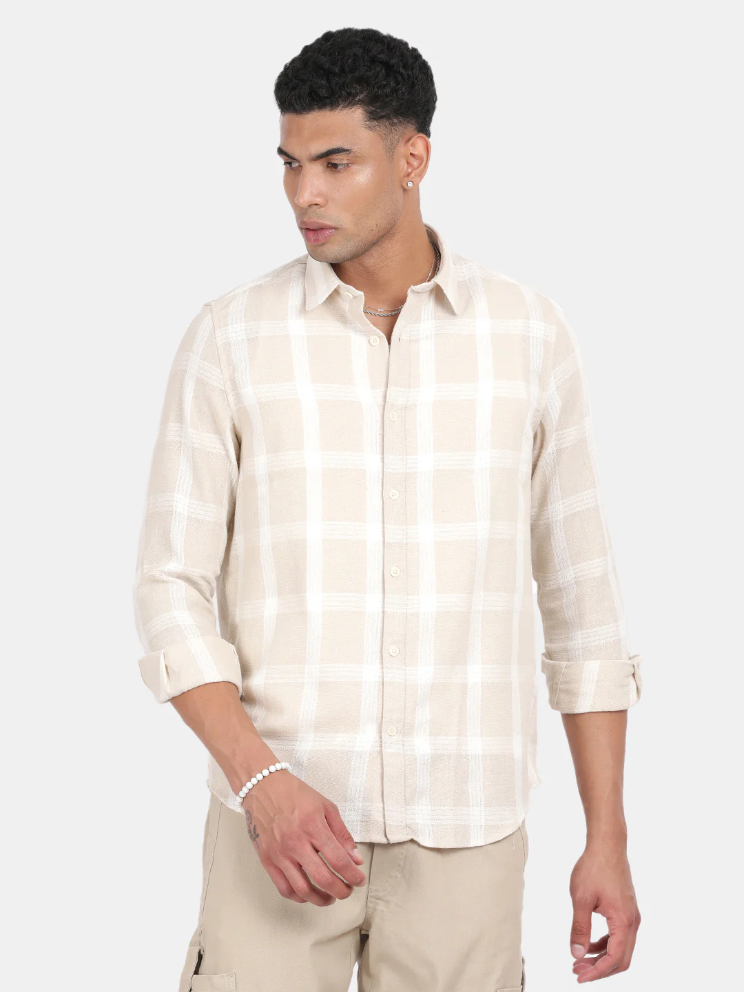 Men Off white Slim Fit Spread Collar Full Sleeve Casual Shirt - Image 4