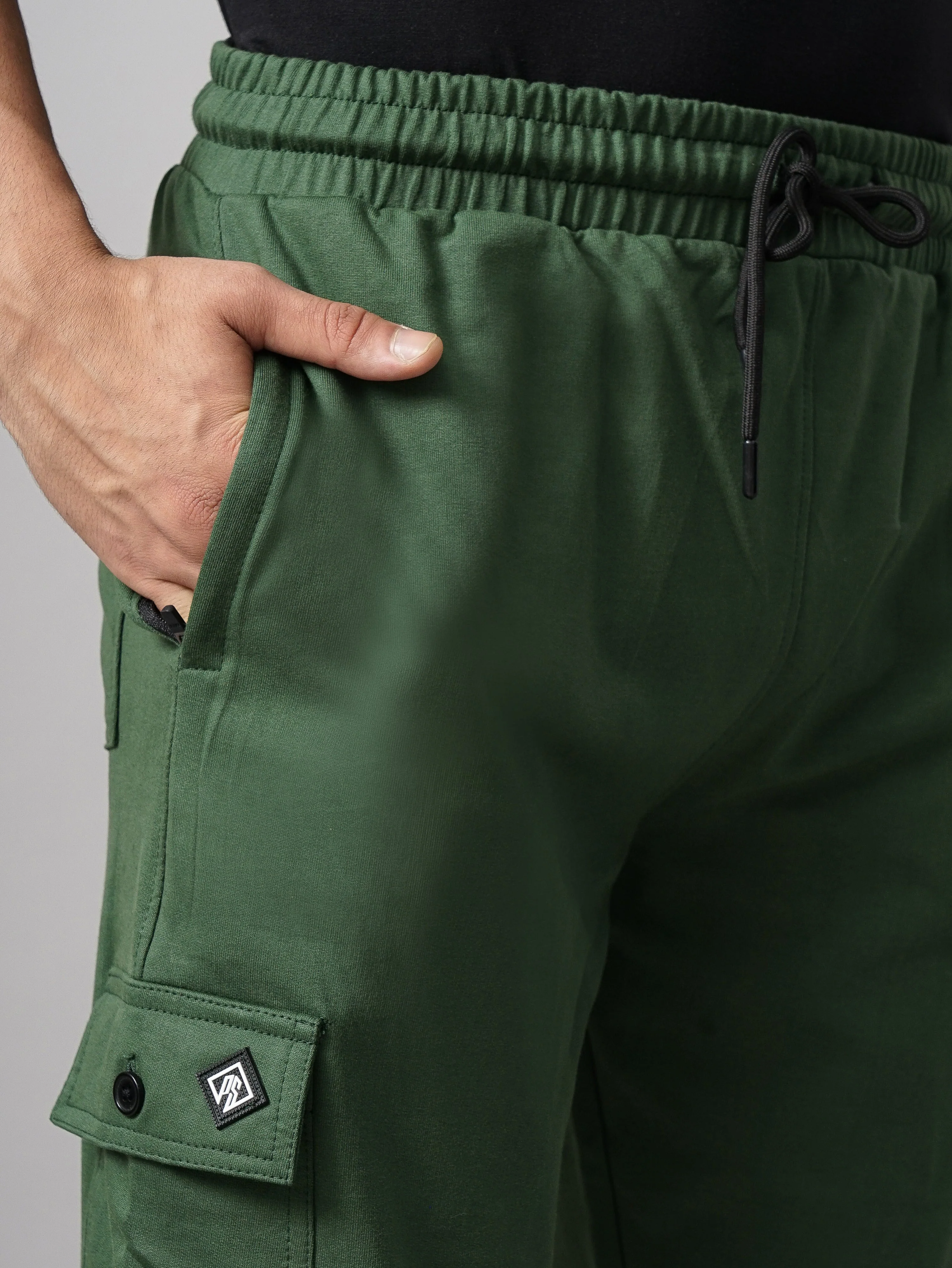 Men Offset Olive Knitted Cargo Pant - Image 4