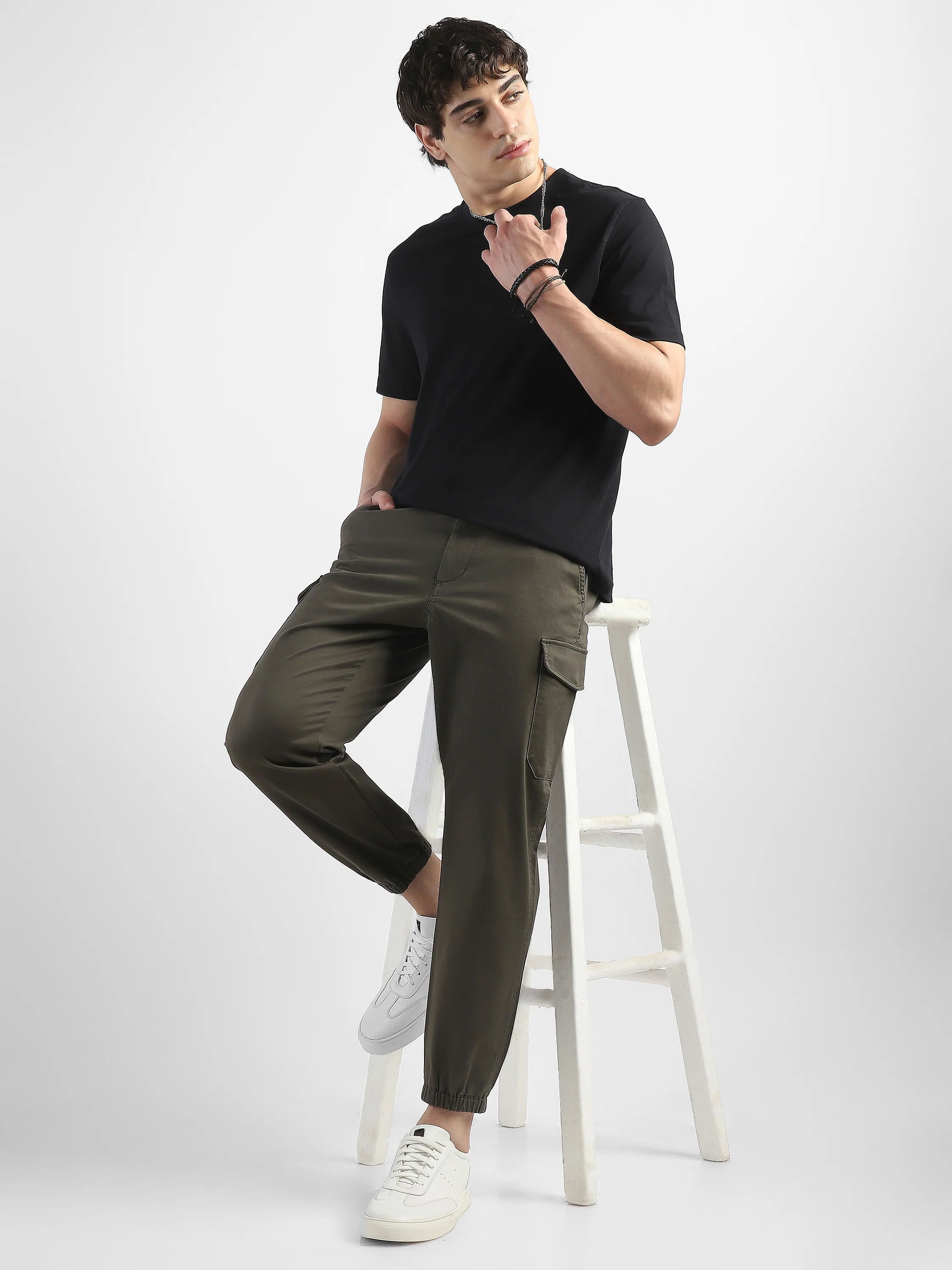 Men Cotton Blend Olive Cargo Pants with 6 Pockets - Image 2