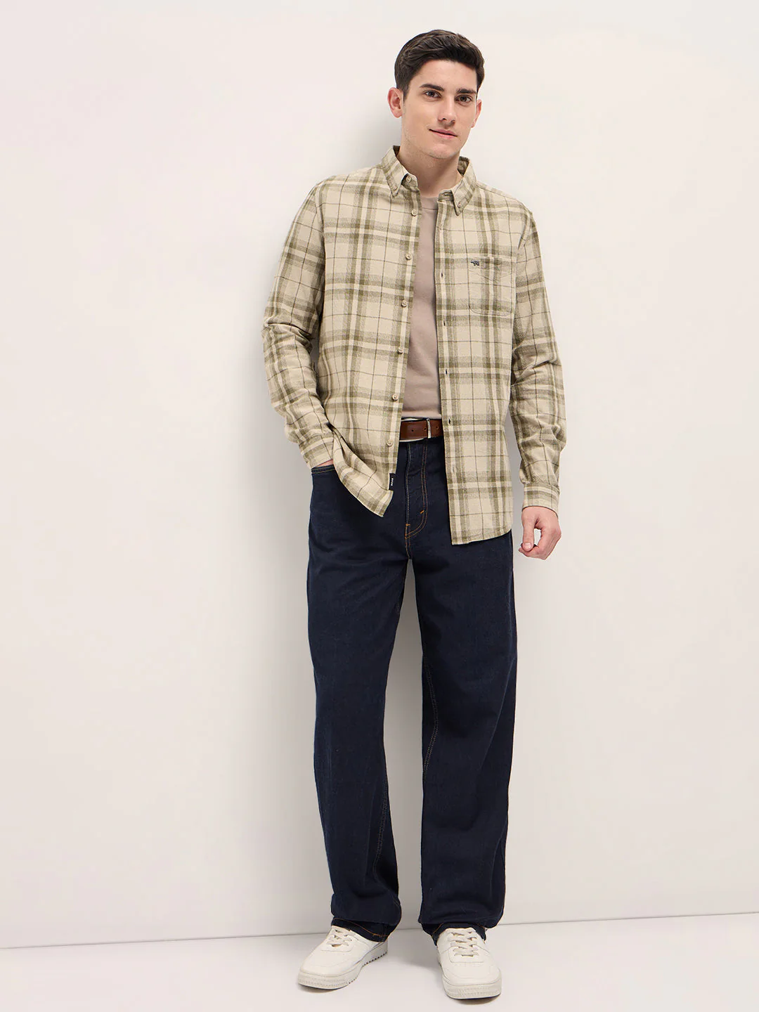 Men Olive Casual Shirt - Image 4
