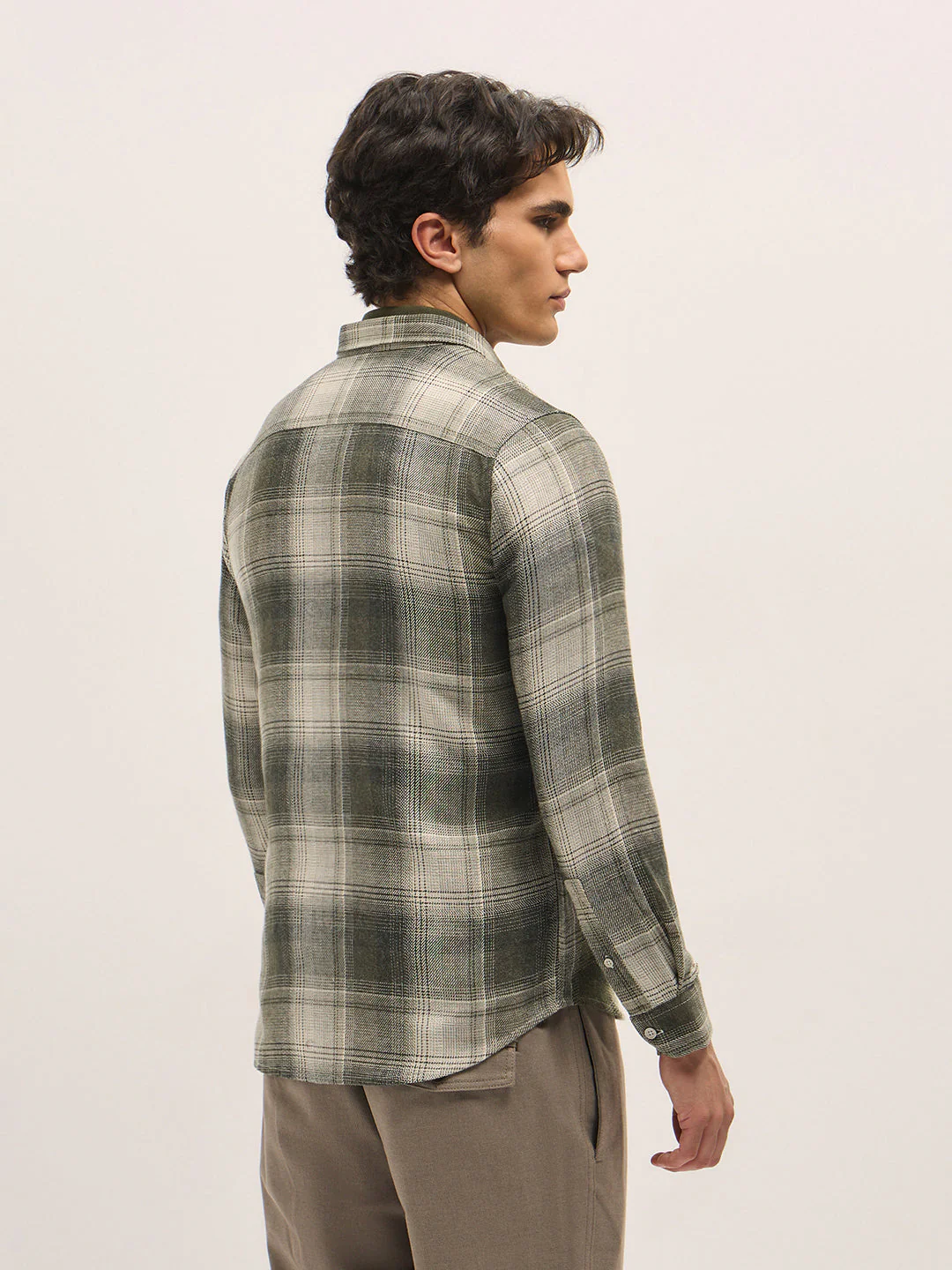 Men Olive Checked Slim Fit Casual Shirt - Image 2