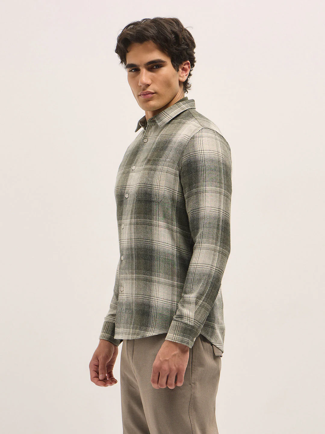 Men Olive Checked Slim Fit Casual Shirt - Image 3