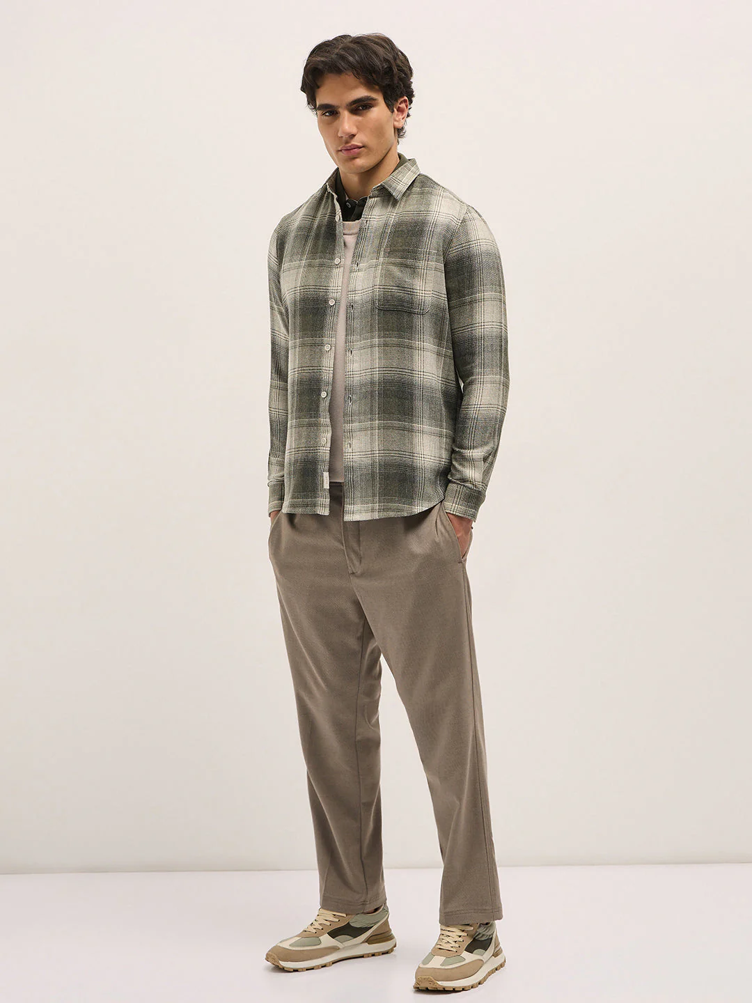 Men Olive Checked Slim Fit Casual Shirt - Image 4