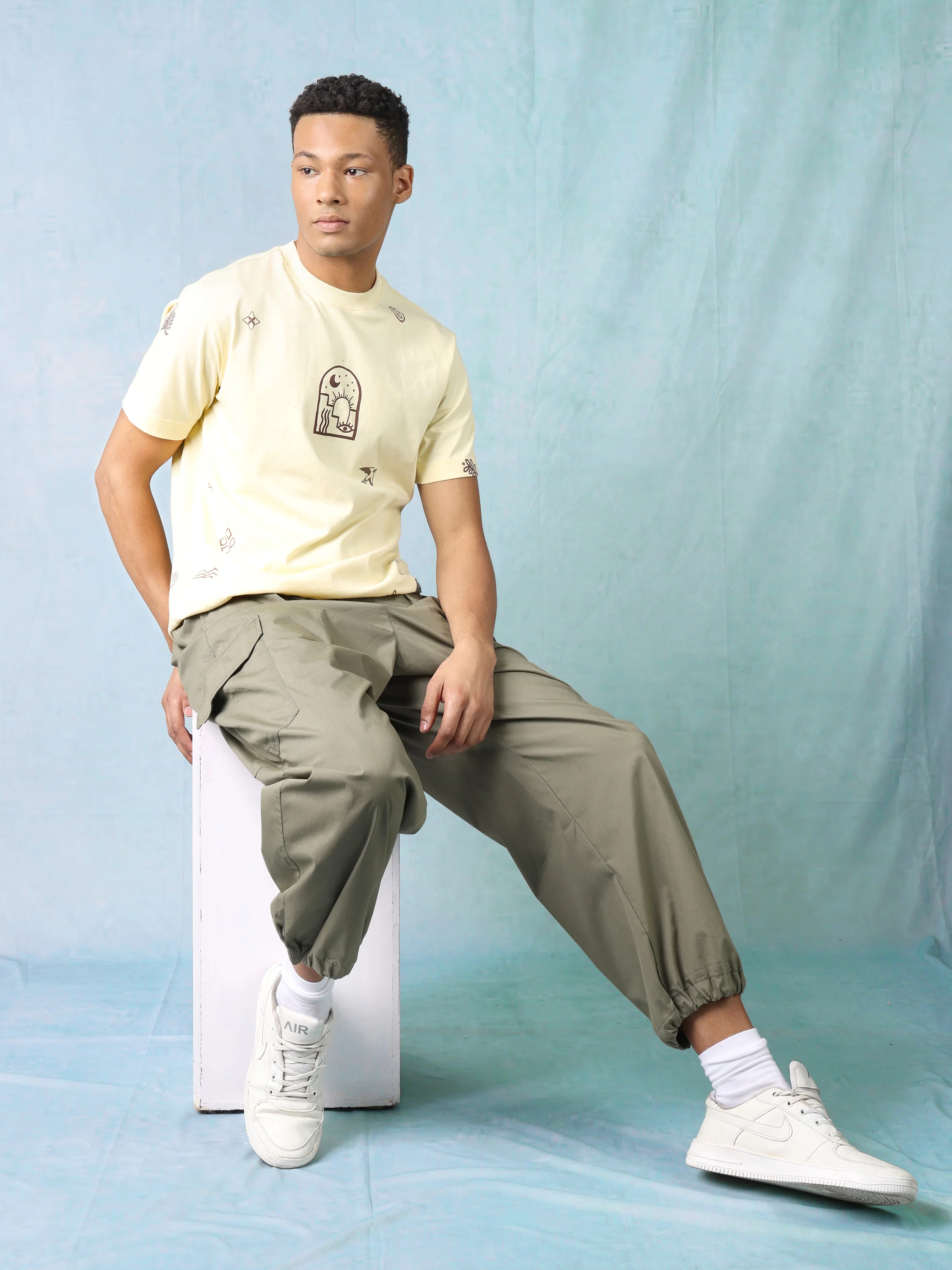 Men Olive Comfort Fit Cargo Pants - Image 3