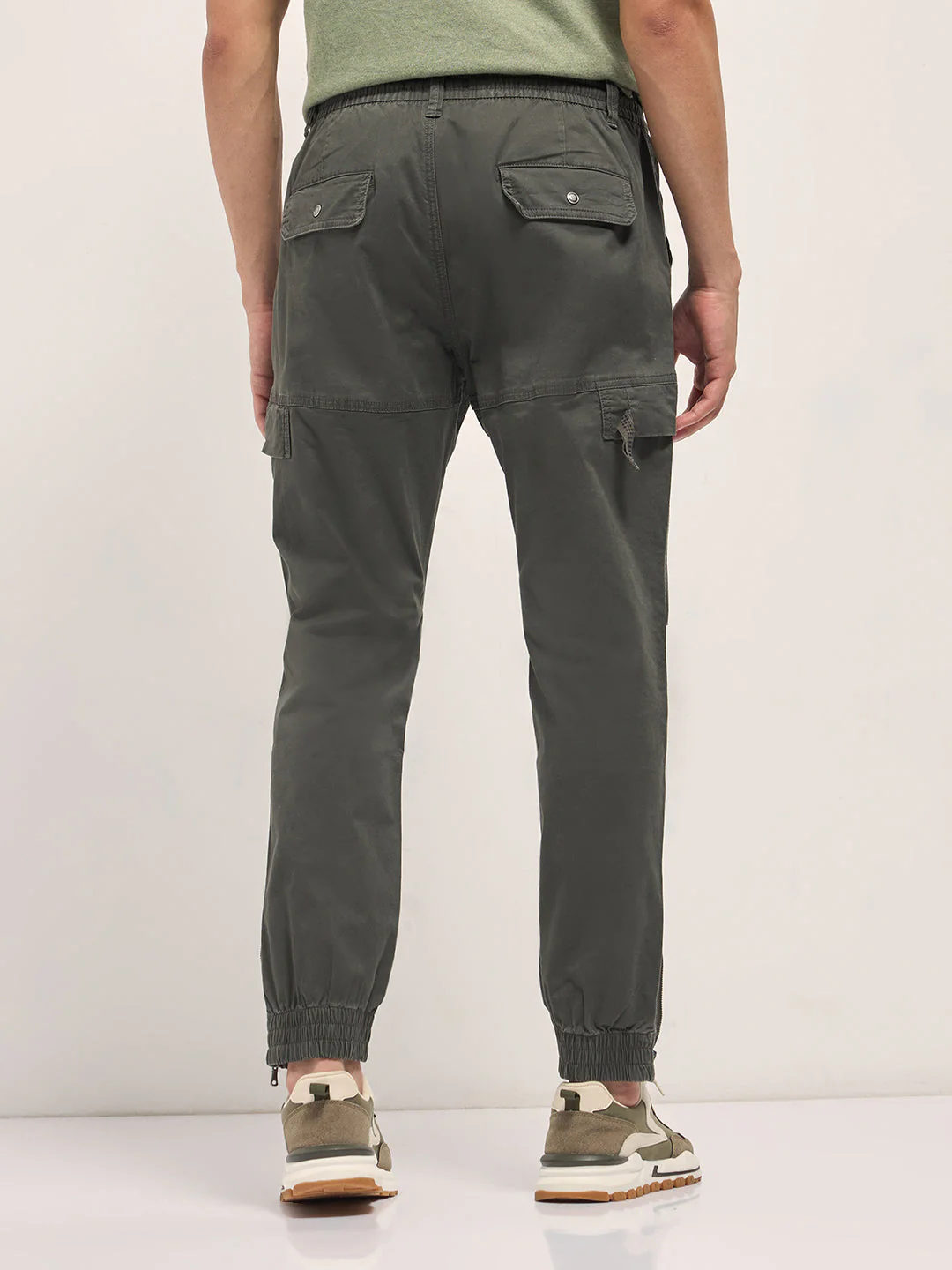 Men Olive Cotton Relaxed Fit Cargo Pants - Image 2
