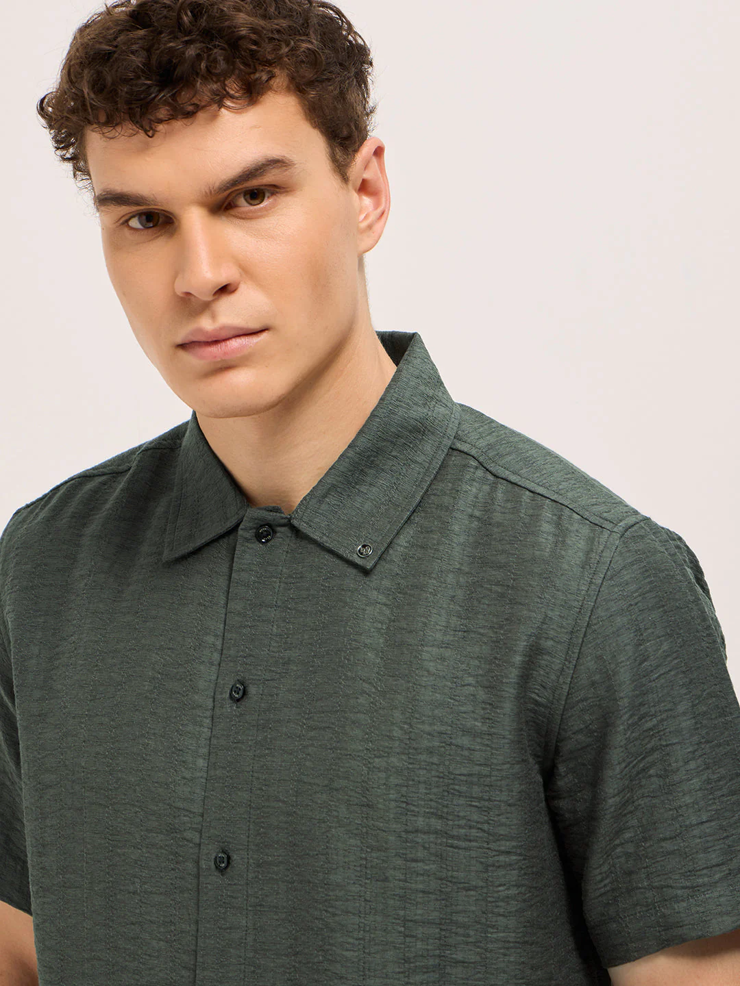 Men Olive Crinkled Textured Regular Fit Half-Sleeve Casual Shirt - Image 5