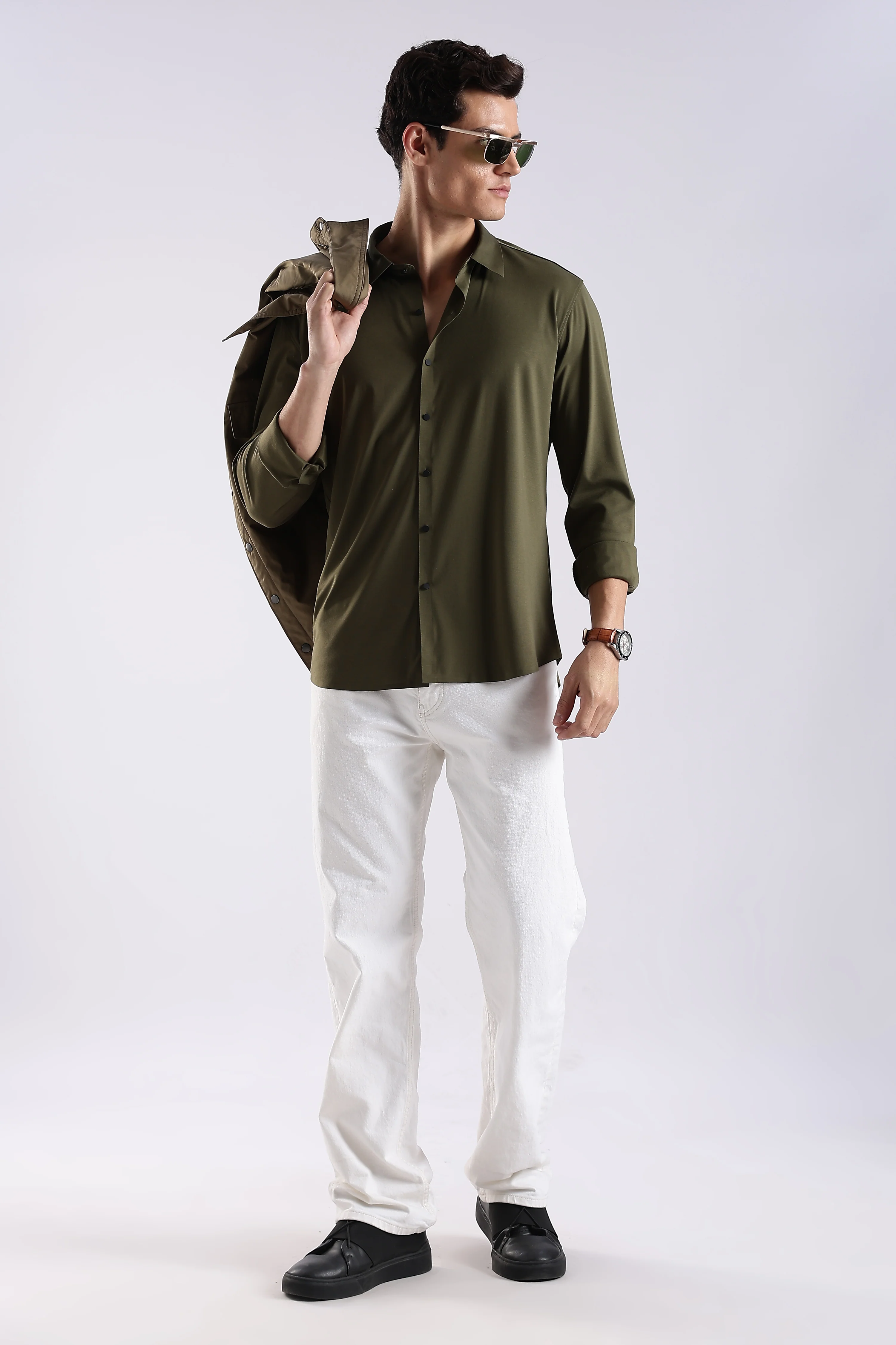 Men Olive Knitted Slim Fit Shirt - Image 10