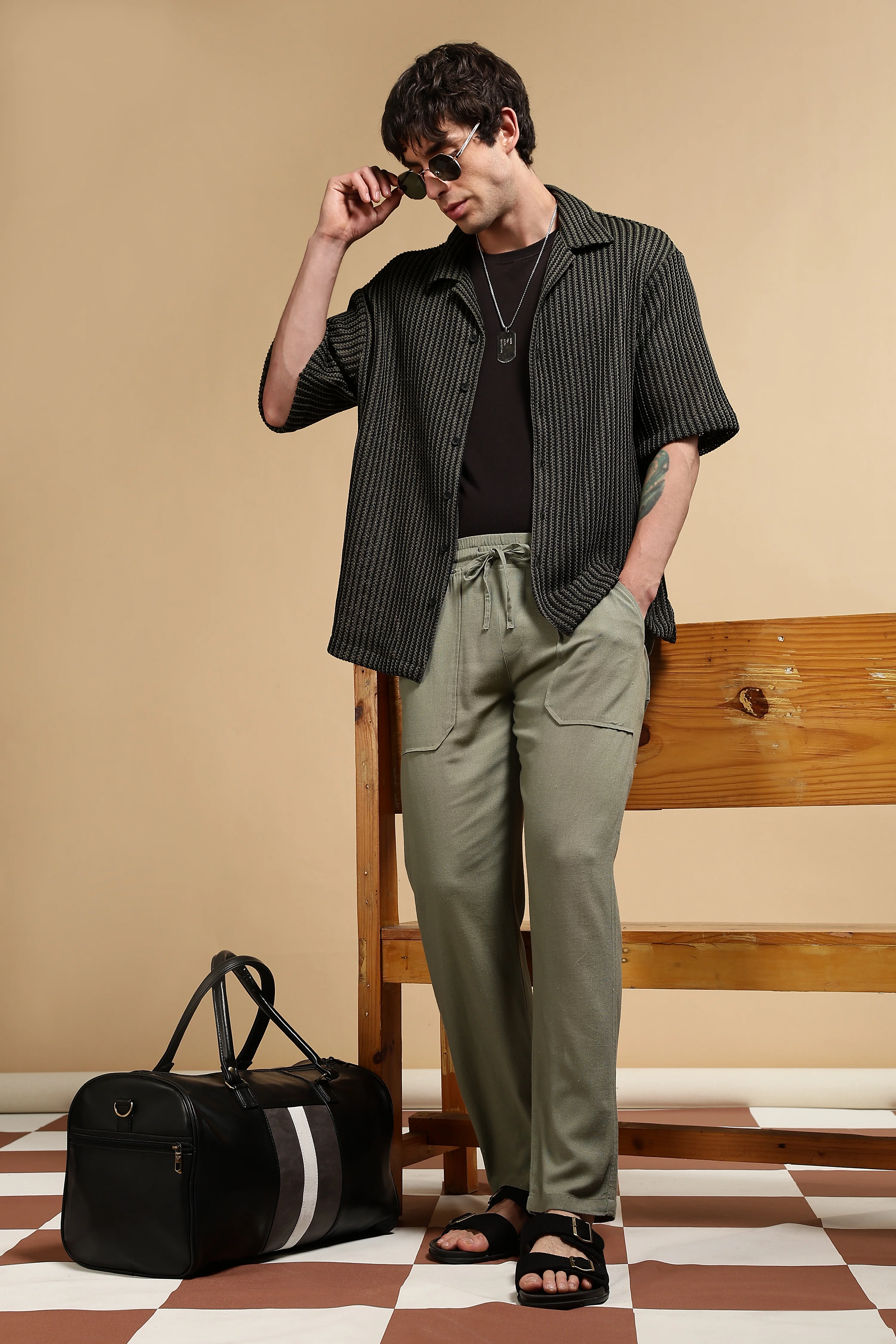 Men Olive Linen Blend Loose Fit Drawcord Trousers - Image 2