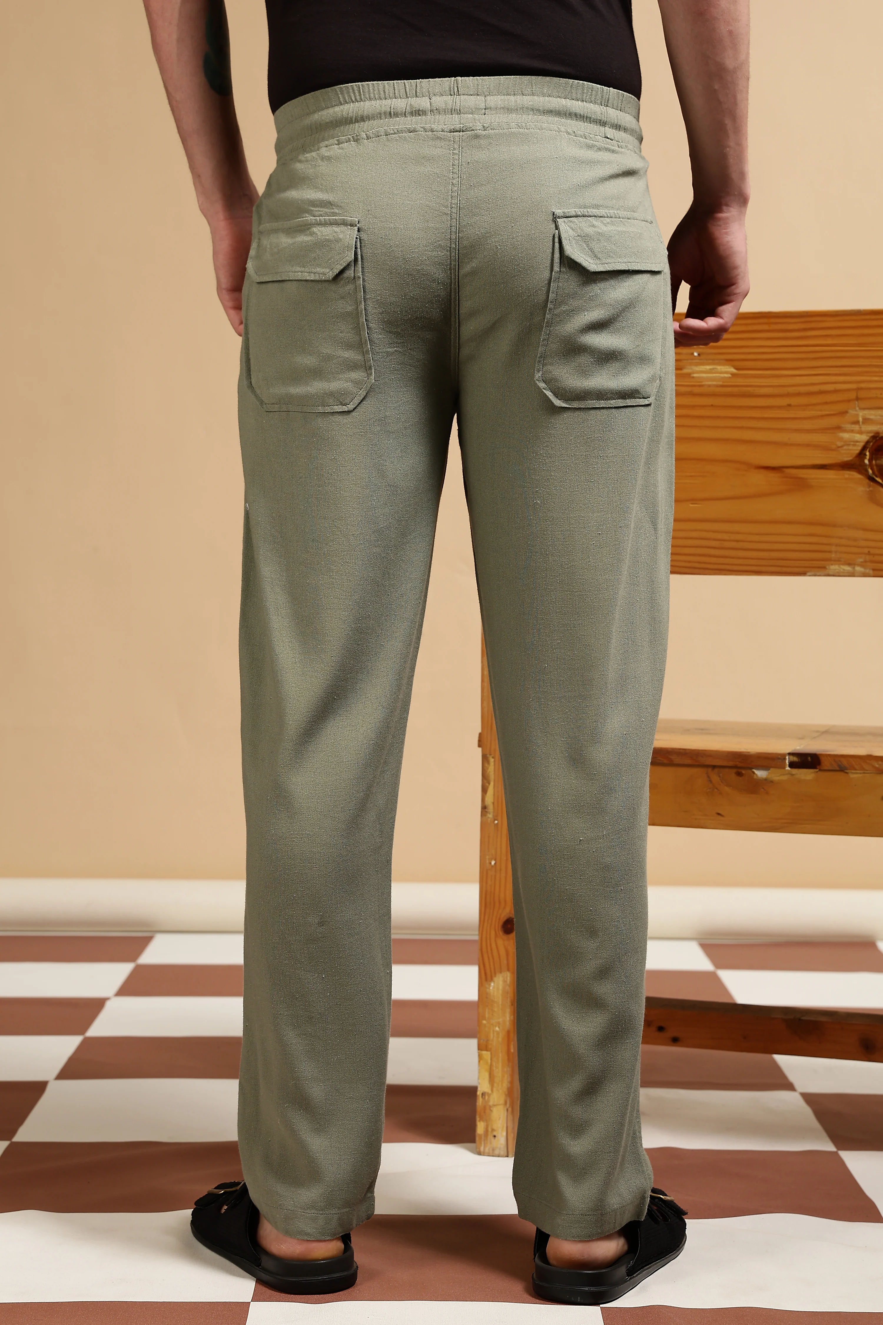 Men Olive Linen Blend Loose Fit Drawcord Trousers - Image 4