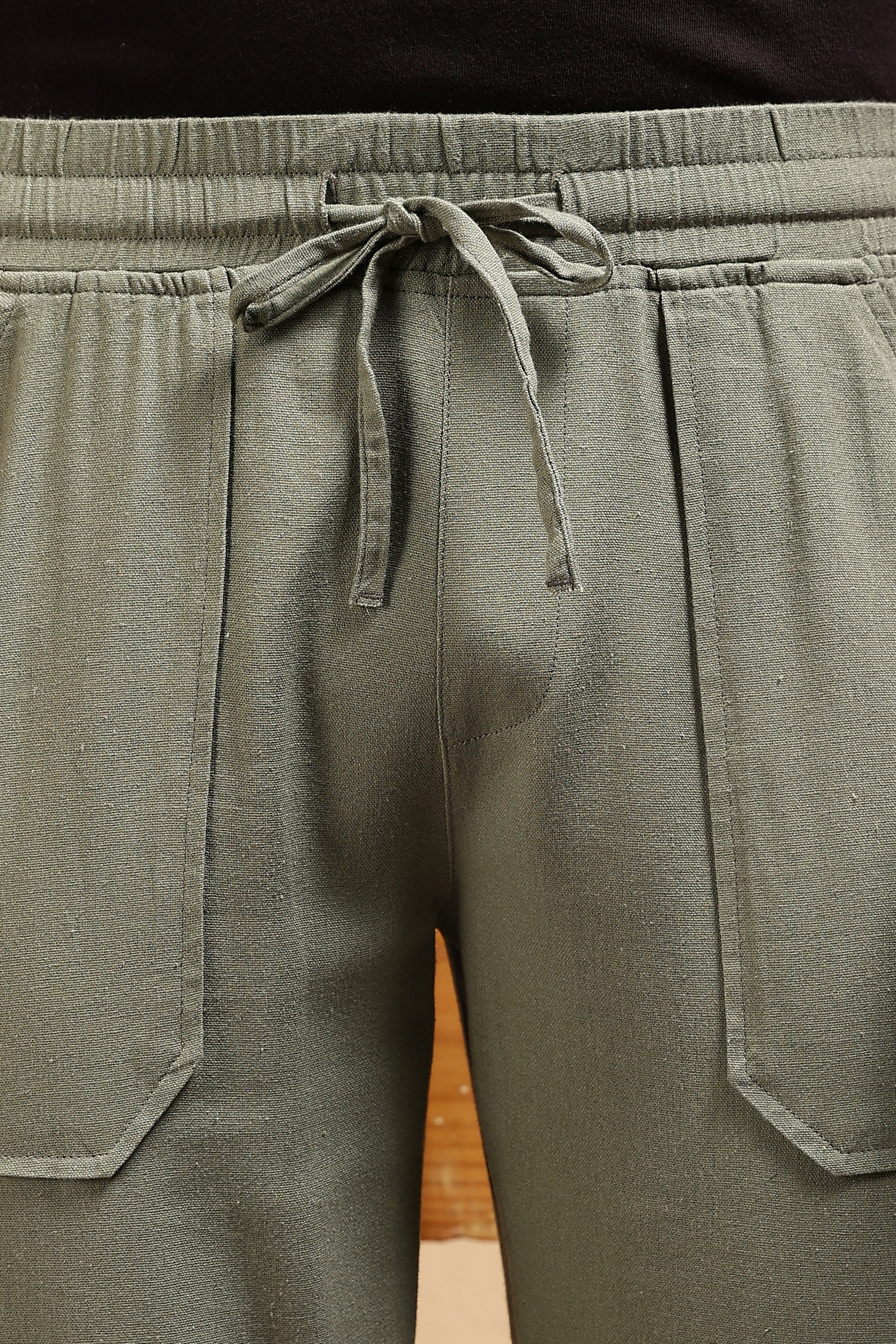 Men Olive Linen Blend Loose Fit Drawcord Trousers - Image 9
