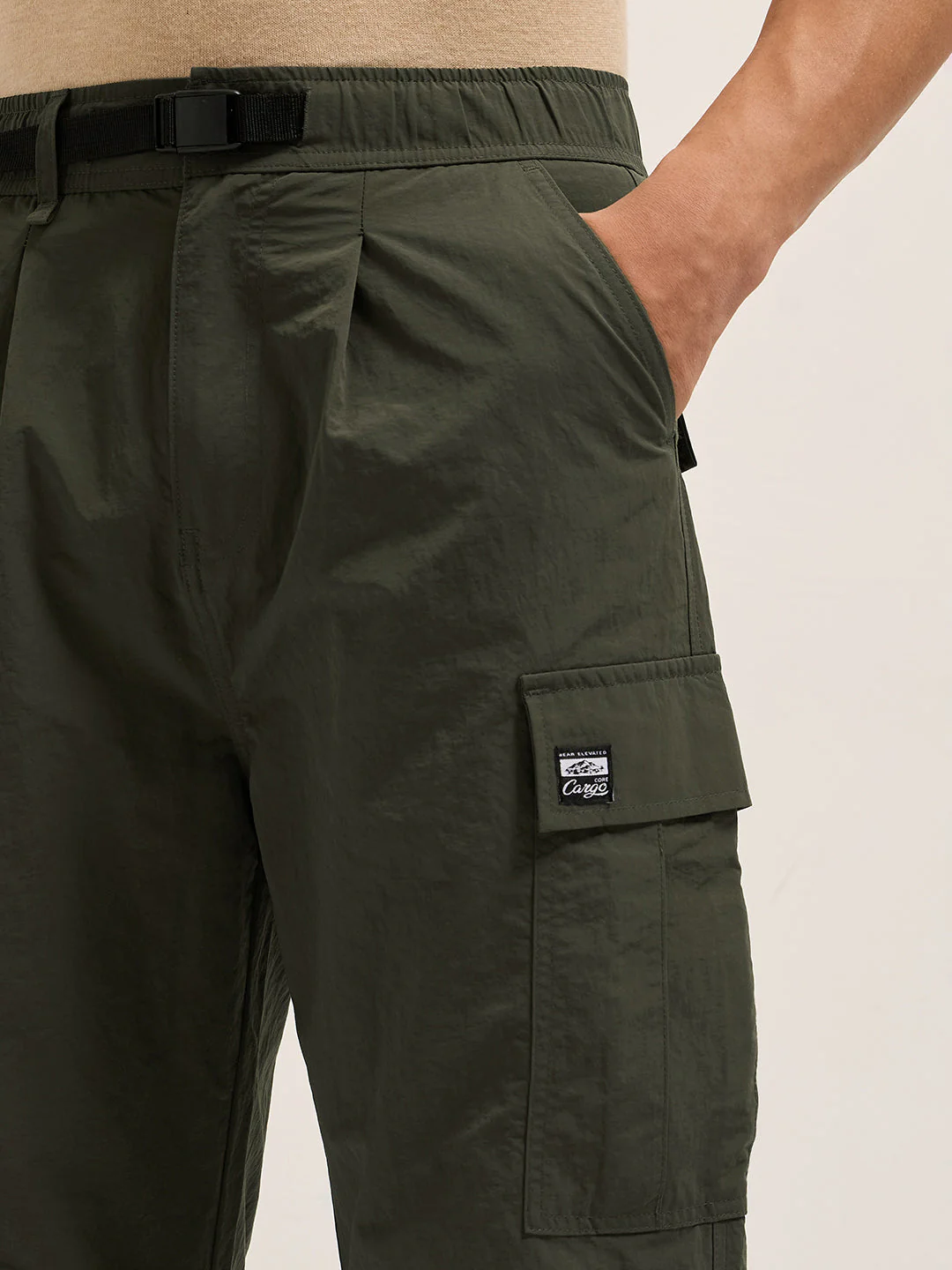 Men Olive Nylon Relaxed Fit Cargo Pants - Image 5