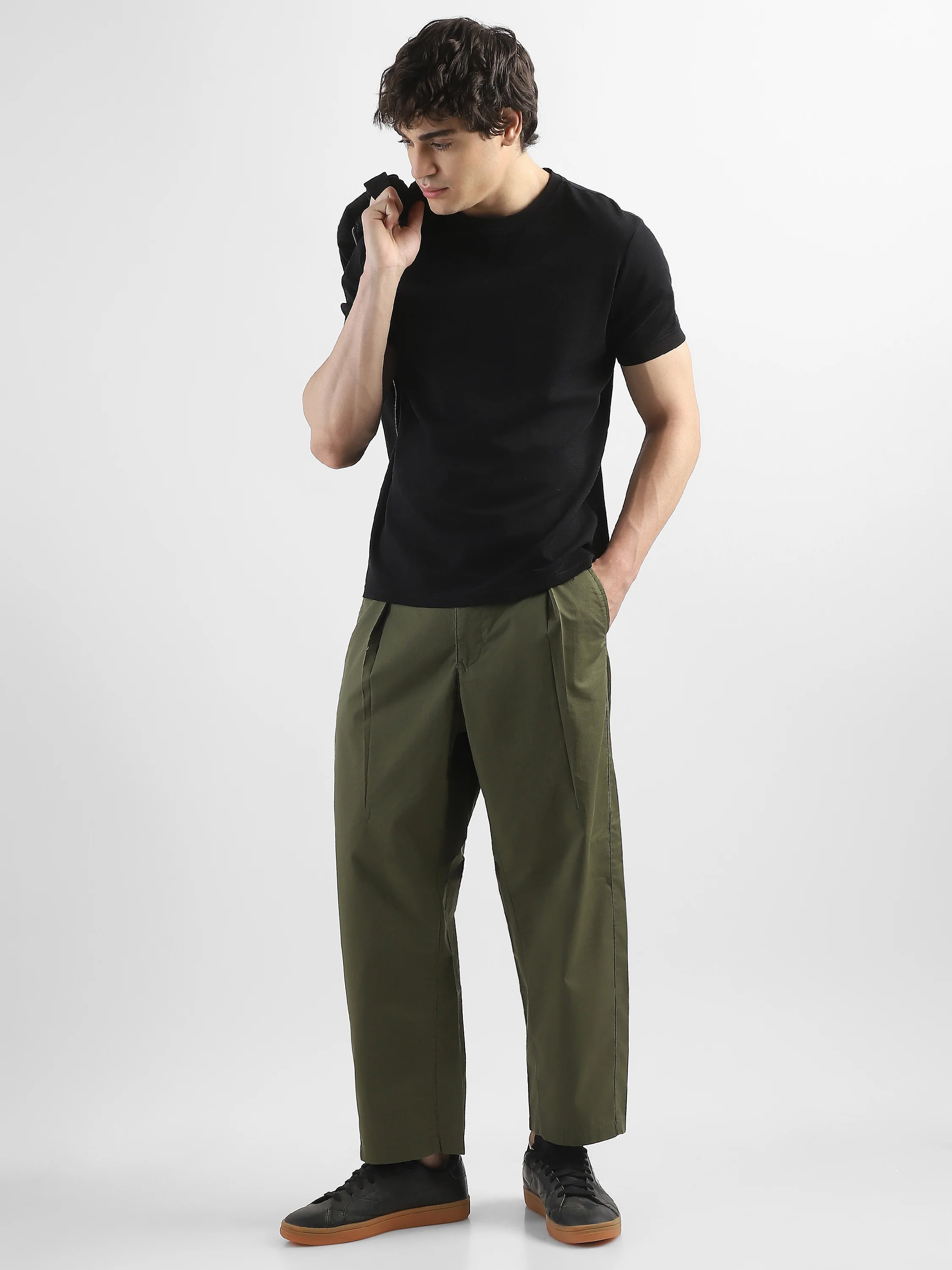 Men Olive Pleated Mid Rise Comfort Fit Trousers - Image 2