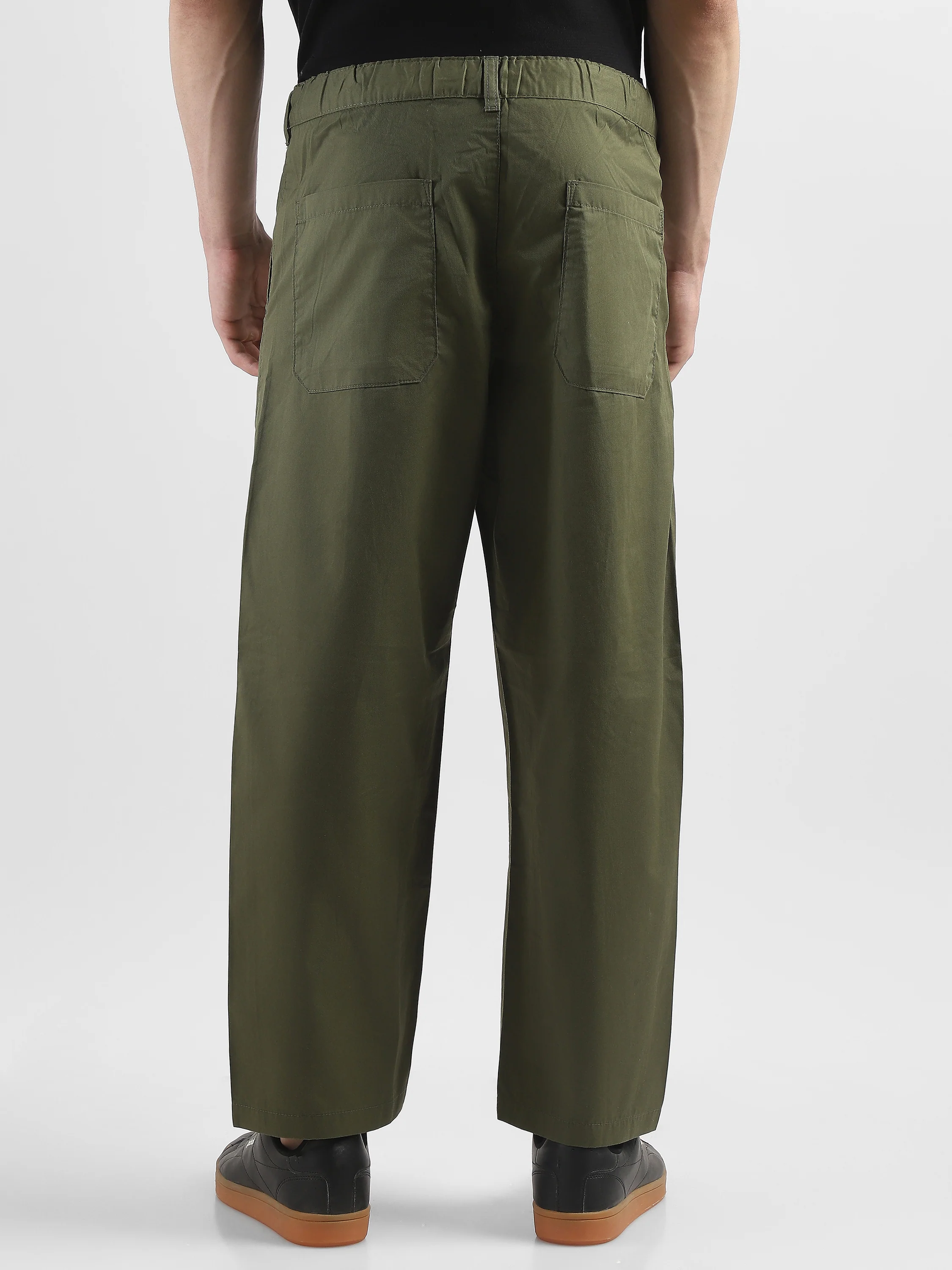 Men Olive Pleated Mid Rise Comfort Fit Trousers - Image 3