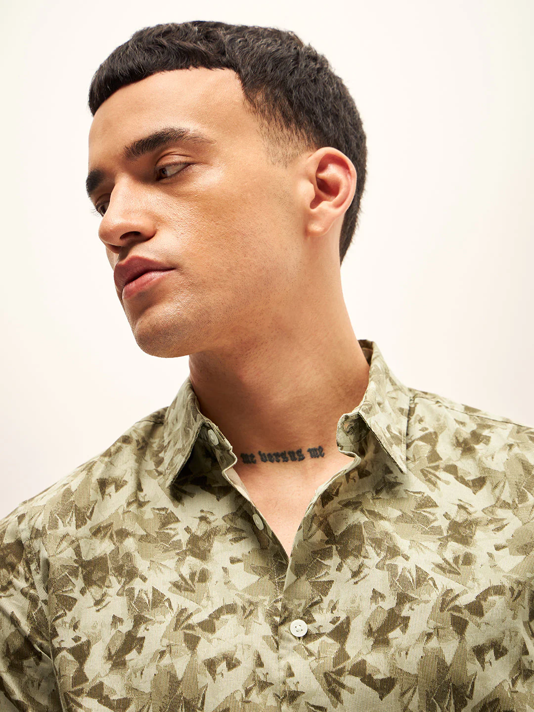 Men Olive Printed Slim Fit Casual Shirt - Image 5