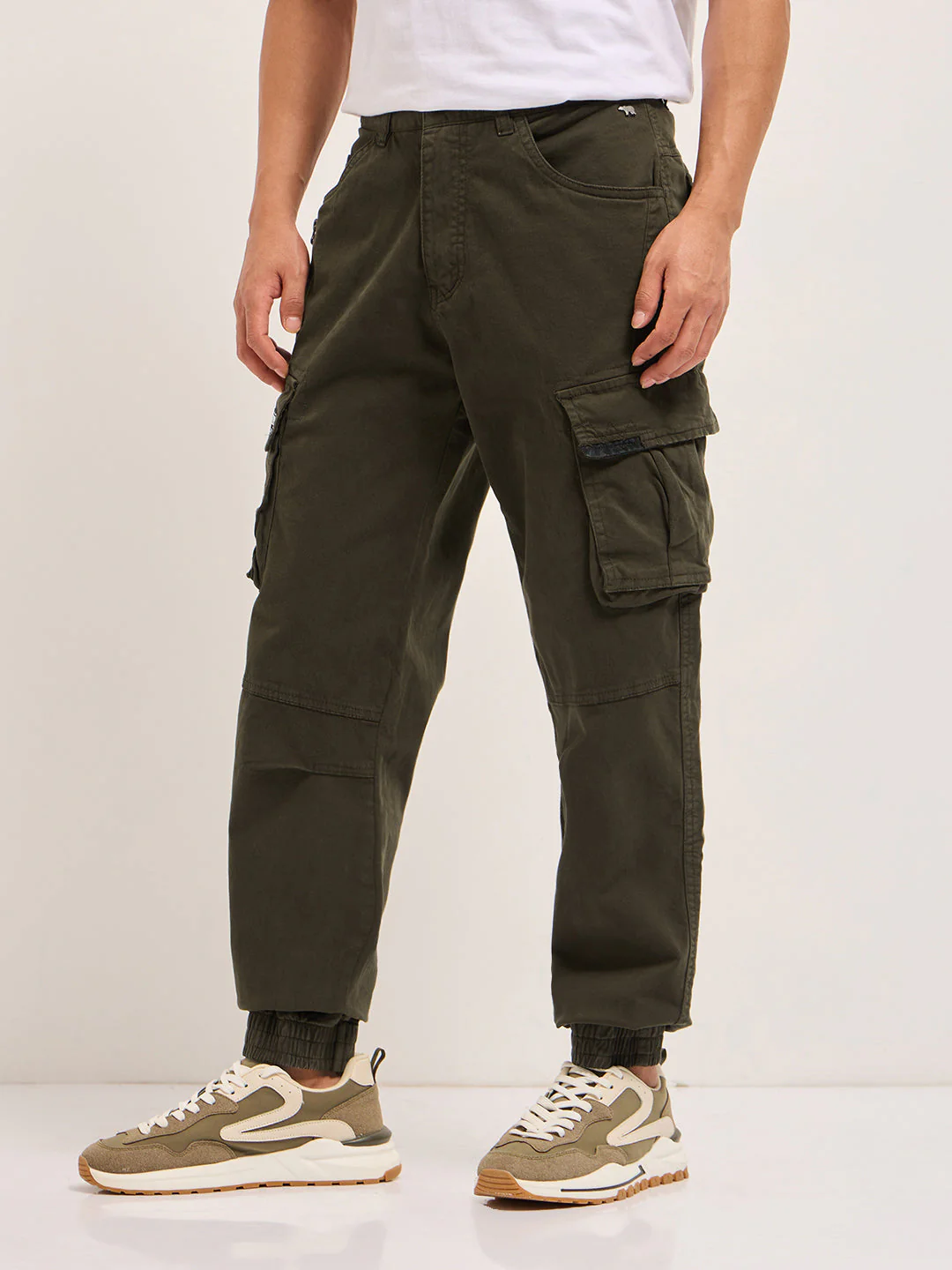Men Olive Regular Fit Cargo Pants - Image 3