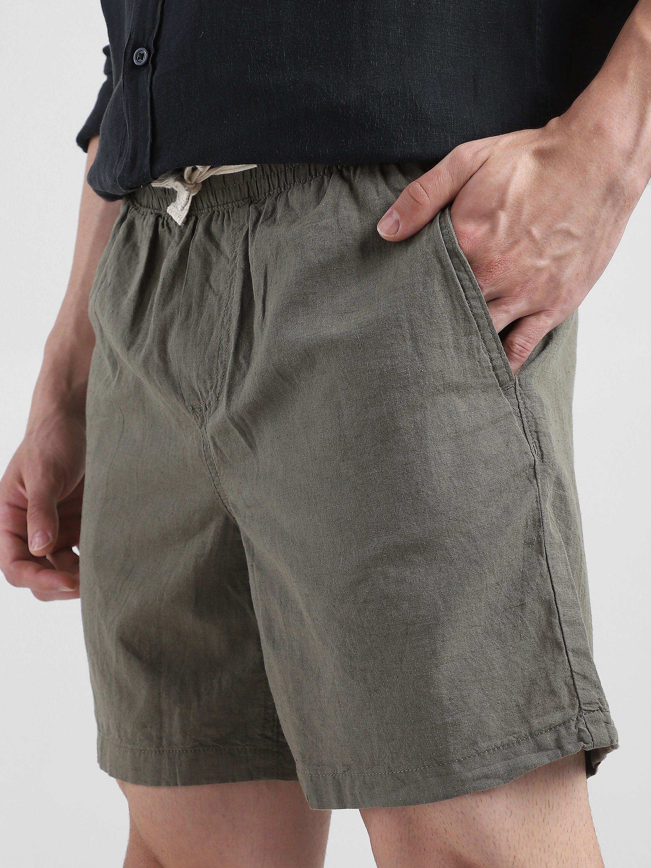 Men Olive Regular Fit Cotton Blend Shorts - Image 6