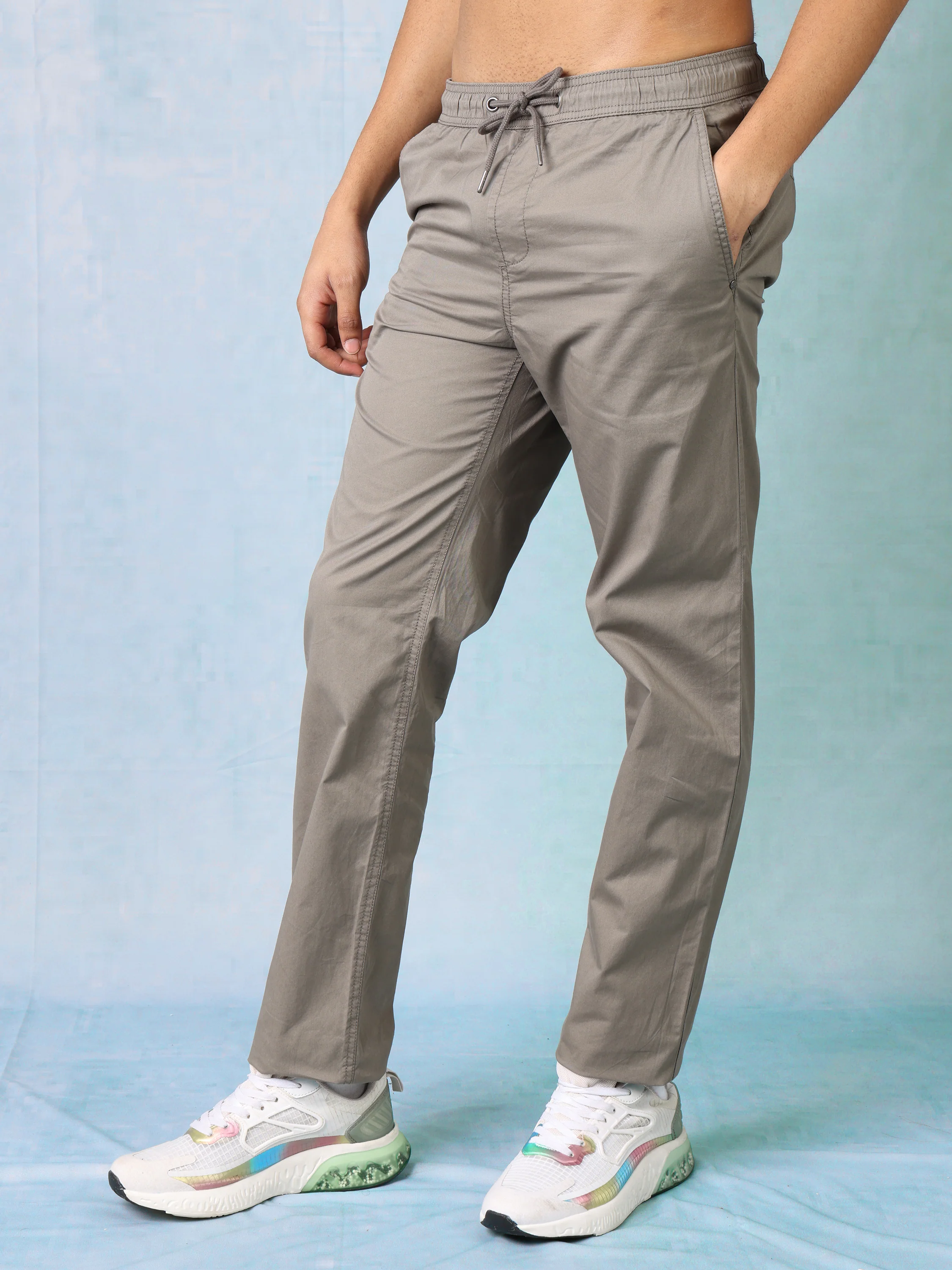 Men Olive Regular Fit Joggers - Image 3