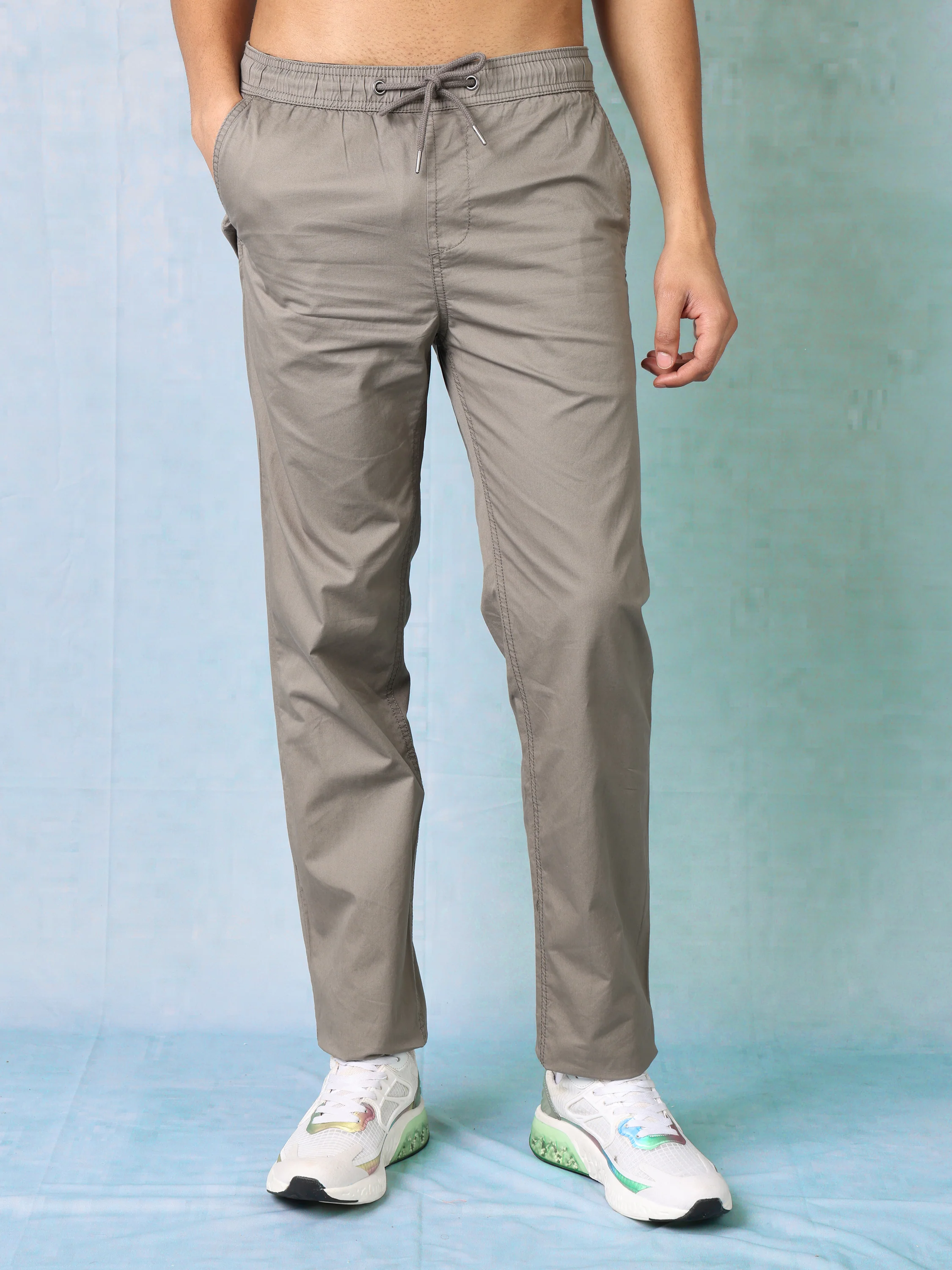 Men Olive Regular Fit Joggers - Image 5