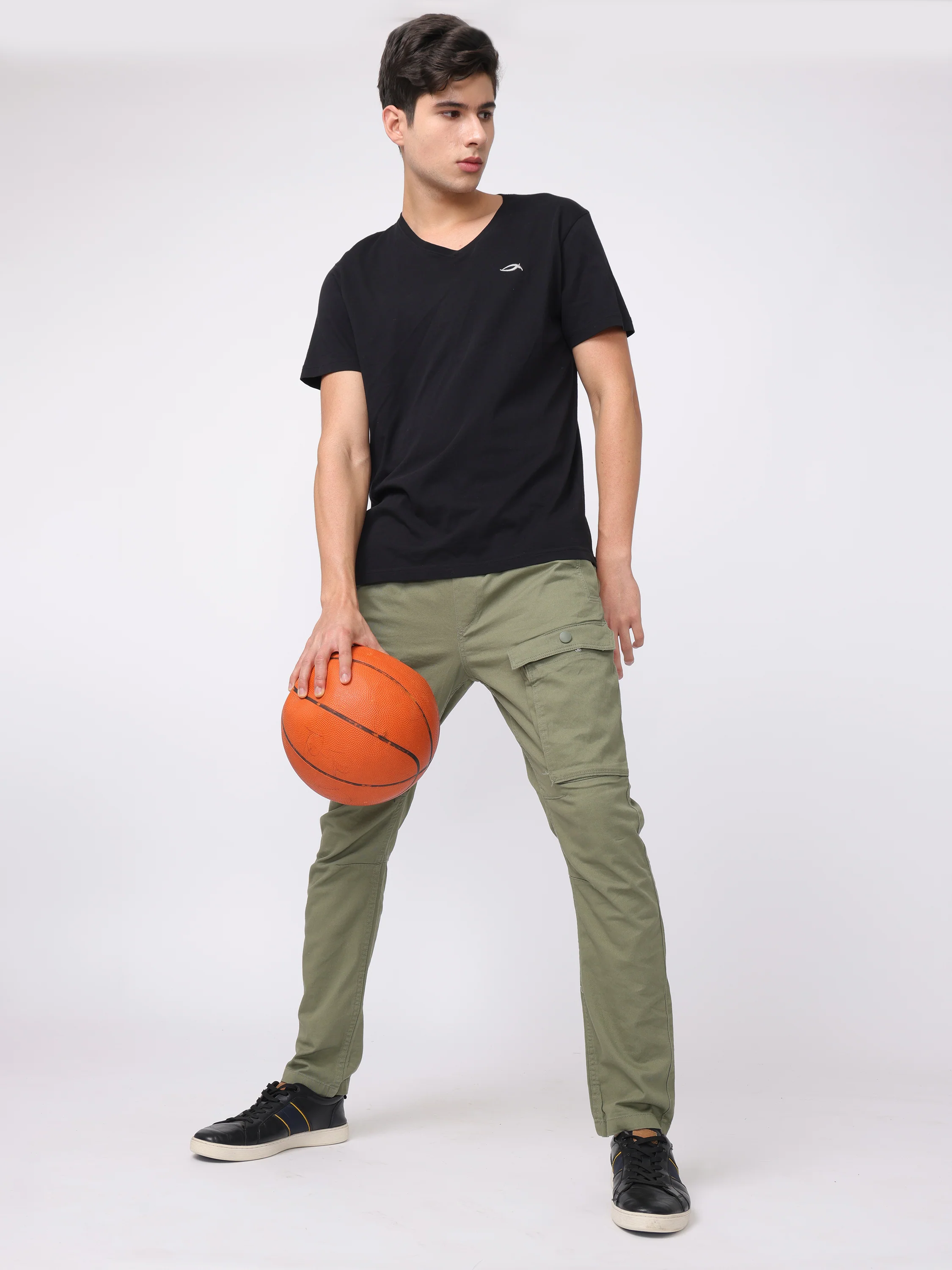 Men Olive Regular Fit Cargo Pants - Image 2