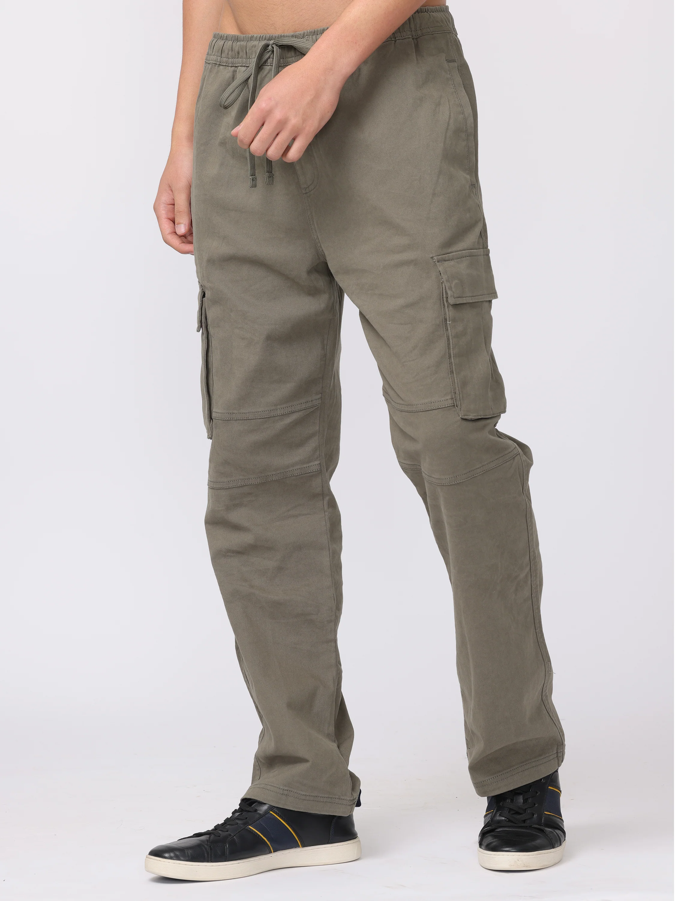 Men Olive Regular Fit Cargo Pants - Image 4