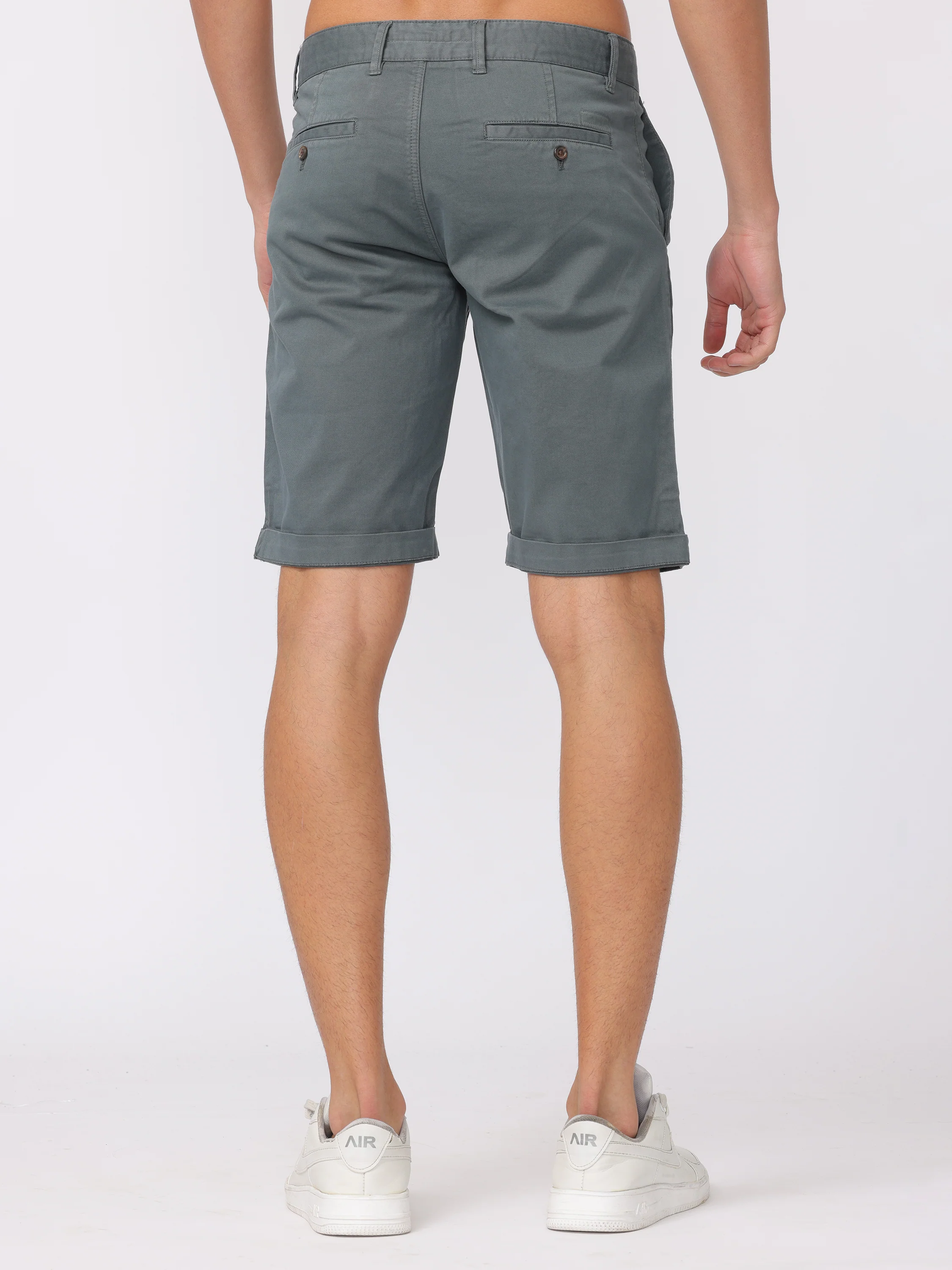 Men Olive Regular Fit Shorts - Image 4
