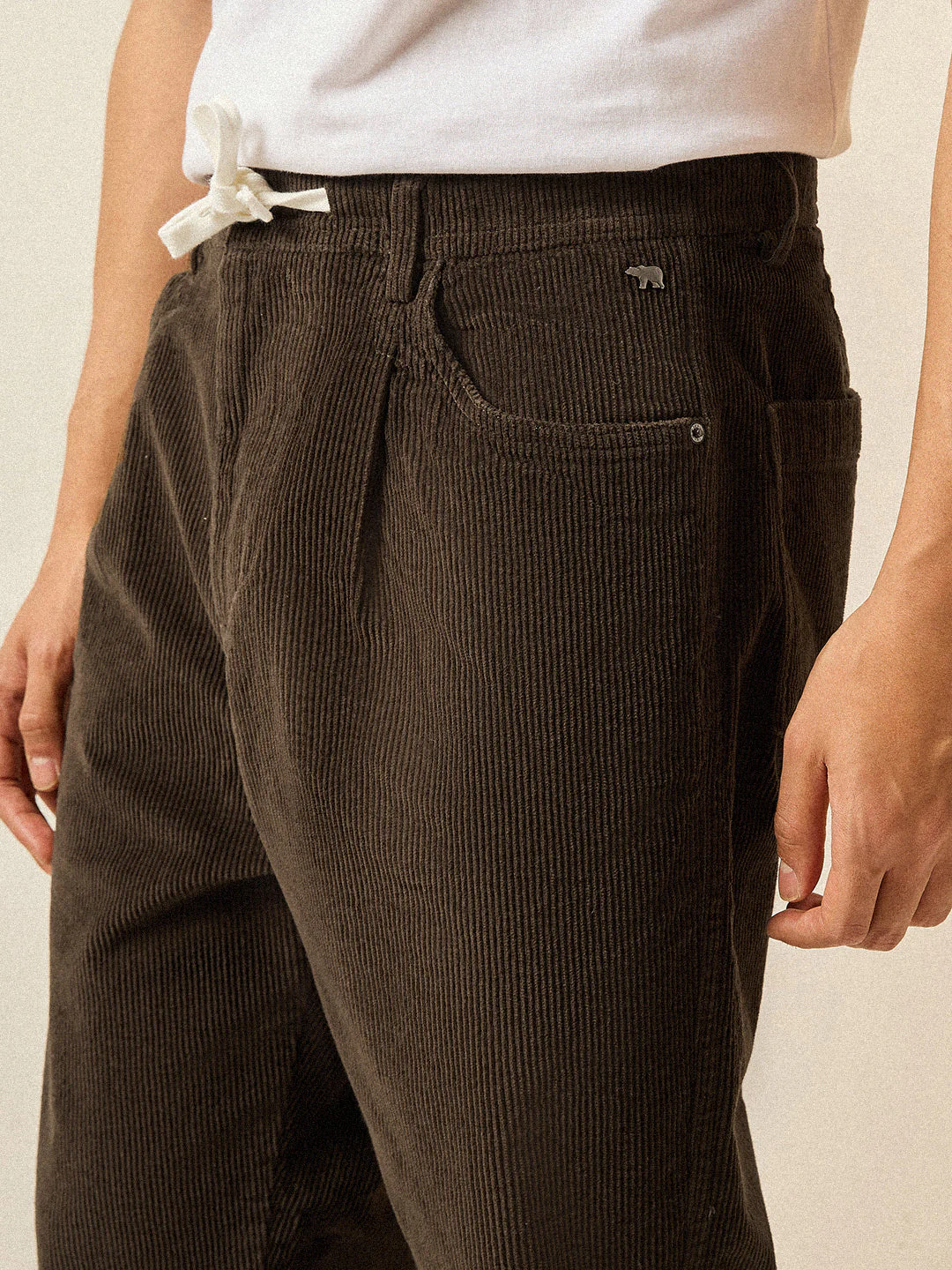 Men Olive Solid Baggy Fit Corduroy Cotton Pant - Image 5