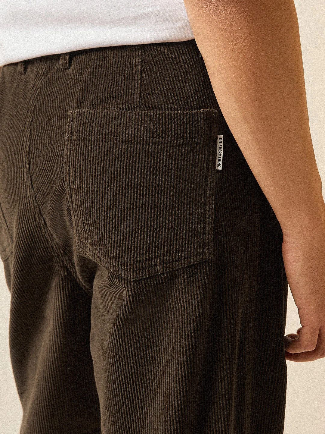 Men Olive Solid Baggy Fit Corduroy Cotton Pant - Image 6