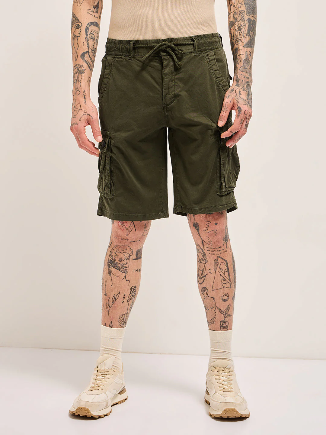 Men Olive Solid Cotton Cargo Shorts - Image 7