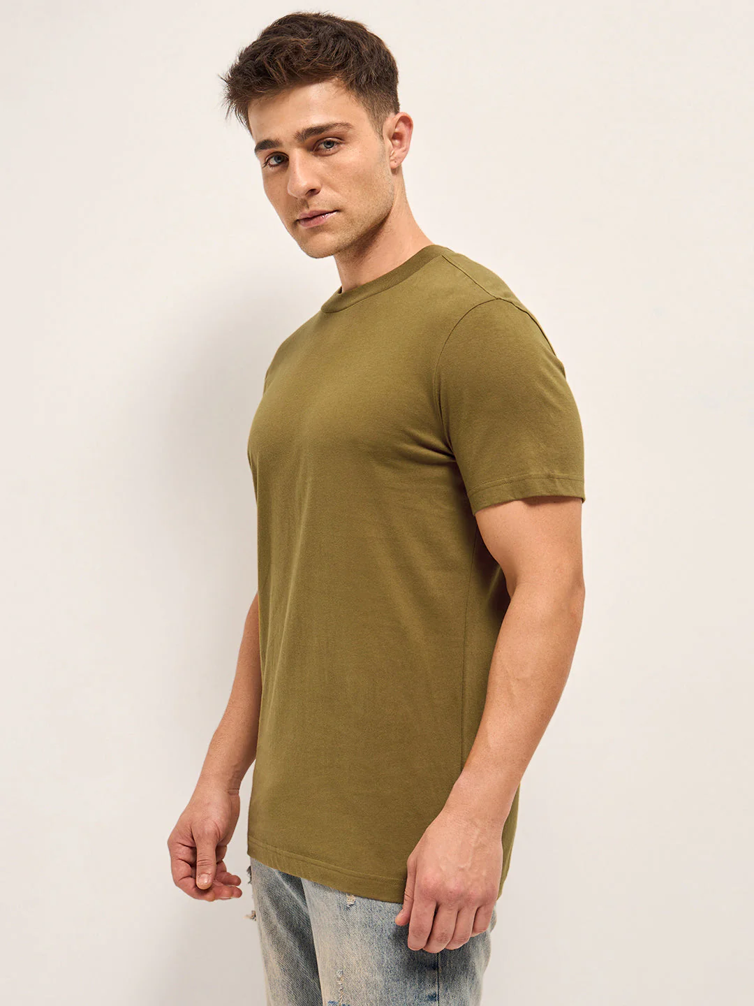 Men Olive Solid Crew Neck Regular Fit T-Shirt - Image 3