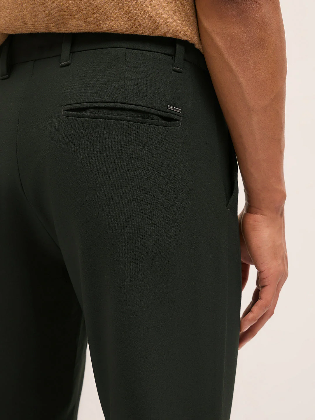 Men Olive Solid Polyester Blend Slim Fit Formal Trousers - Image 5