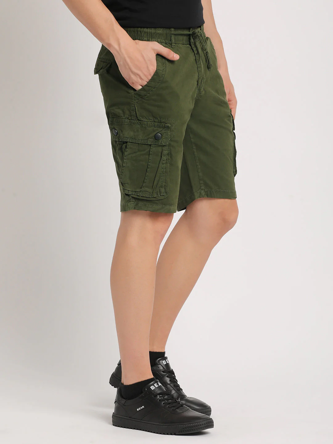 Men Olive Solid Regular Fit Cotton Cargo Shorts - Image 3