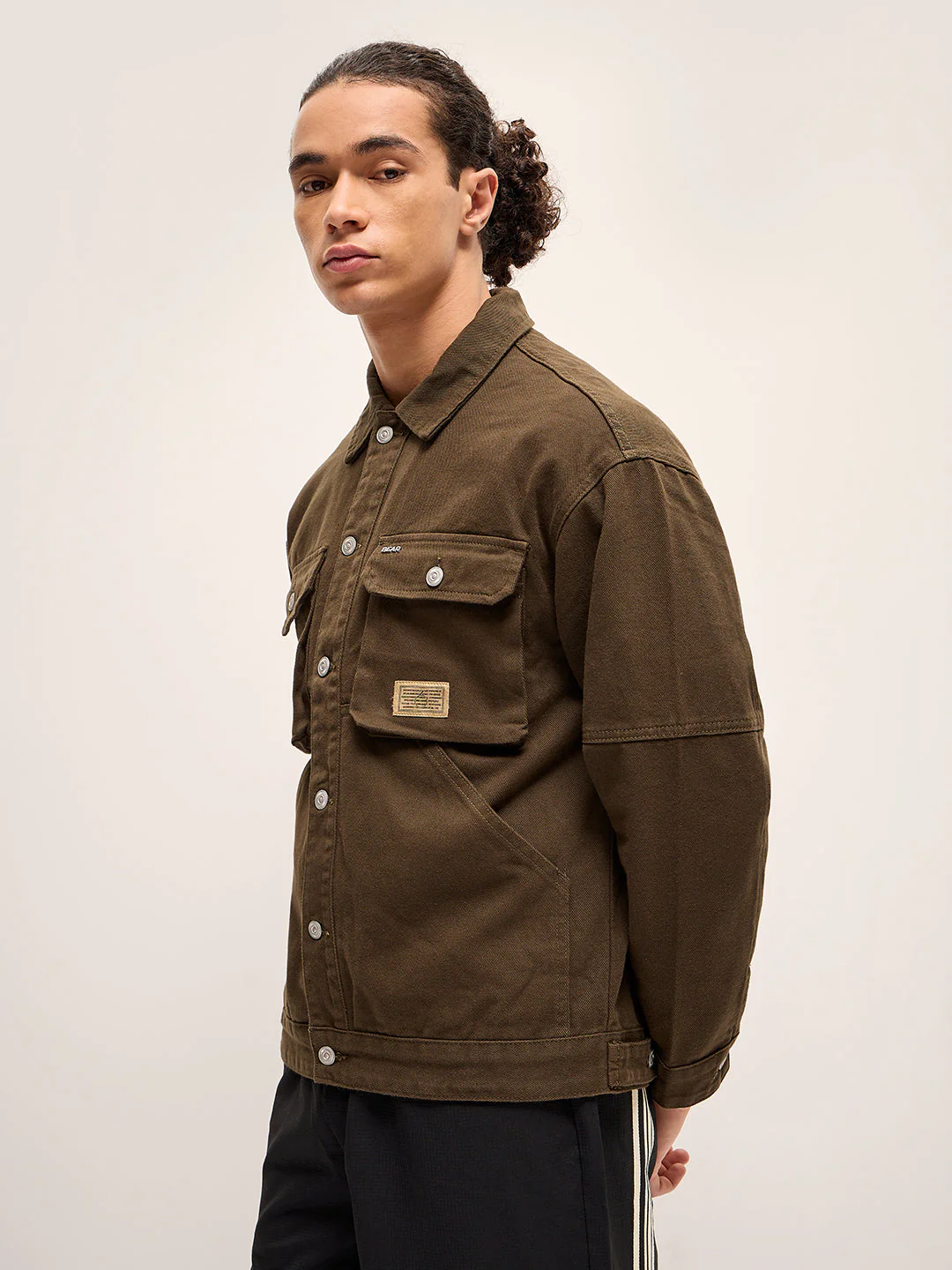 Men Olive Solid Regular Fit Denim Jacket - Image 3
