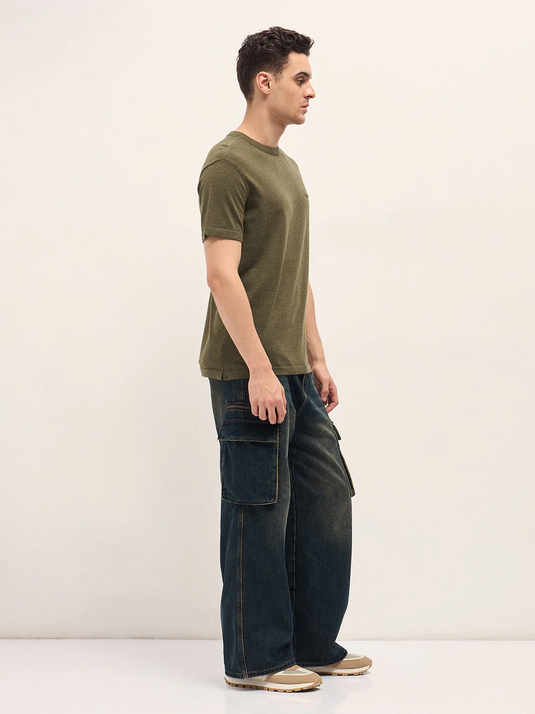 Men Olive Solid Regular Fit Ribbed Crew Neck T-shirt - Image 3