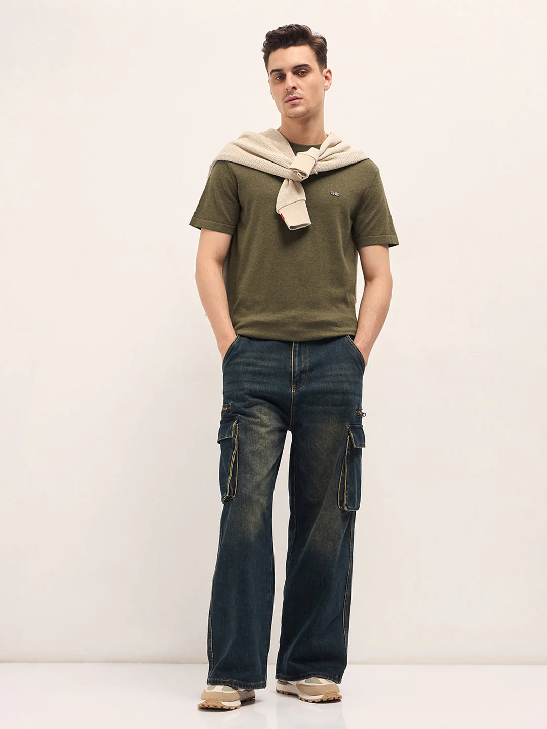 Men Olive Solid Regular Fit Ribbed Crew Neck T-shirt - Image 4