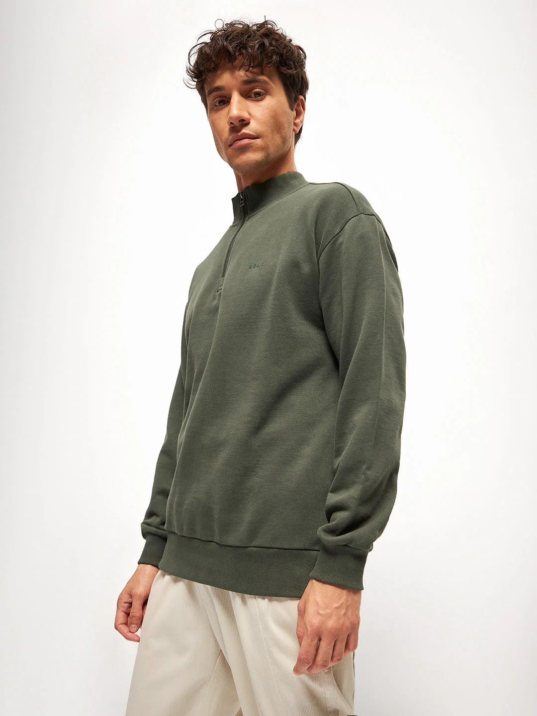 Men Olive Solid Relax Fit High Neck Sweatshirt - Image 3