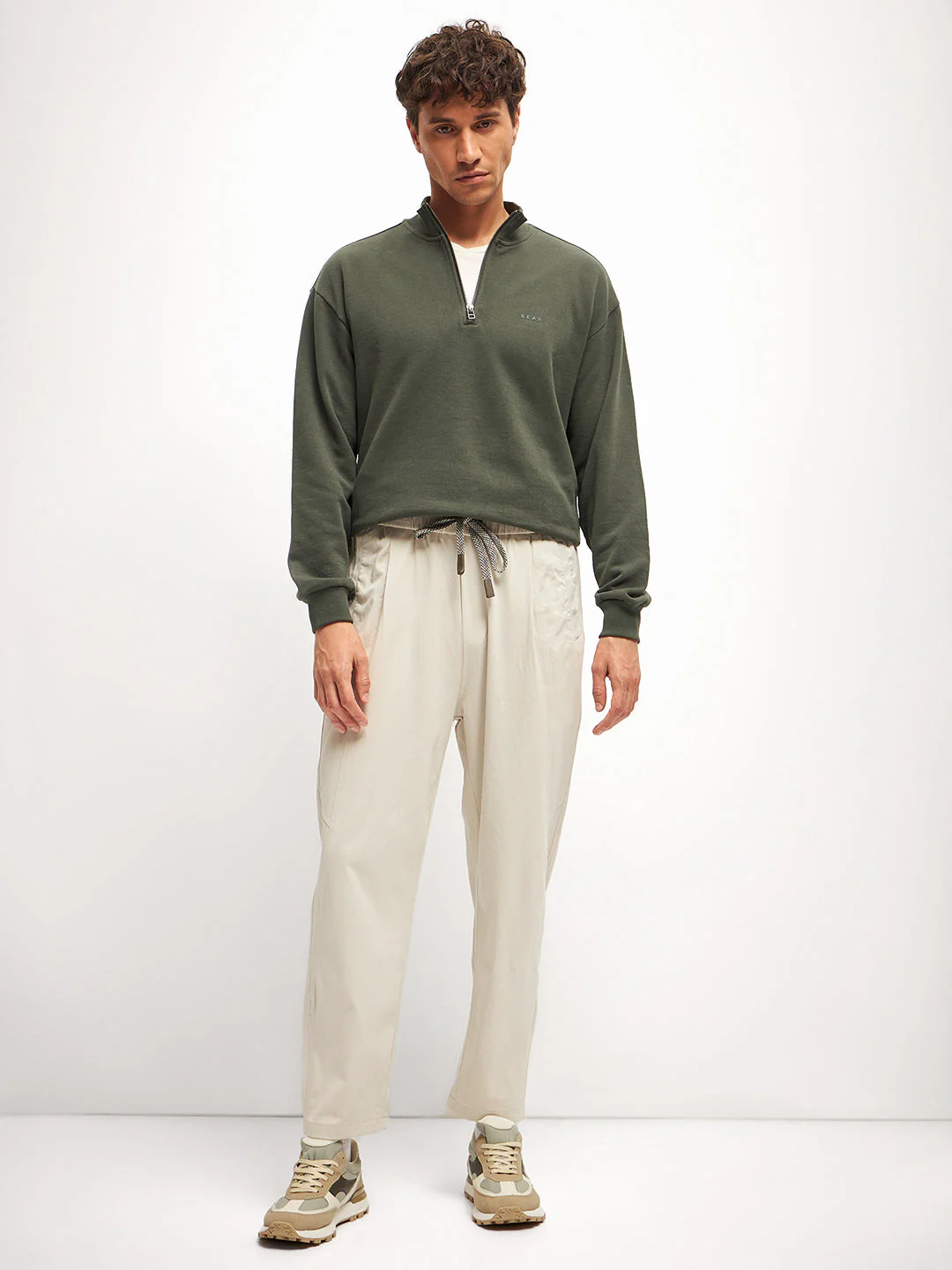 Men Olive Solid Relax Fit High Neck Sweatshirt - Image 4